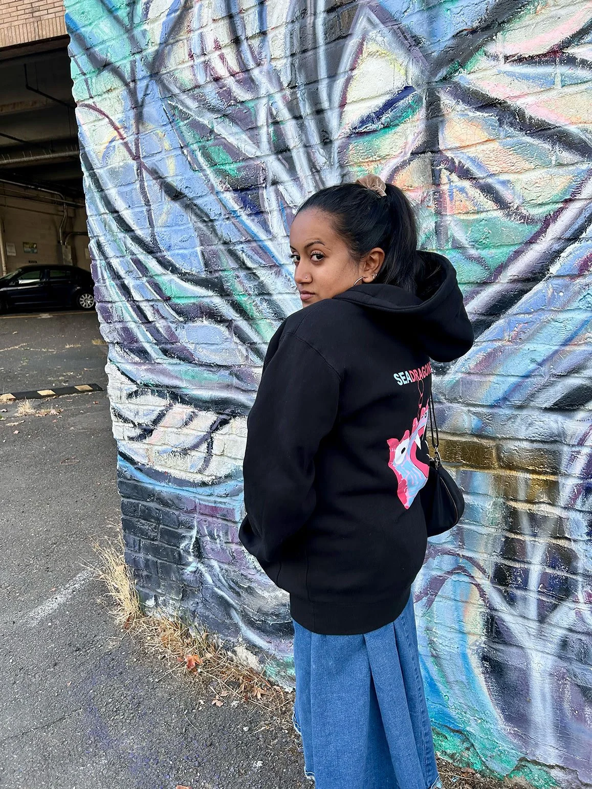 Hoodie-03.jpg