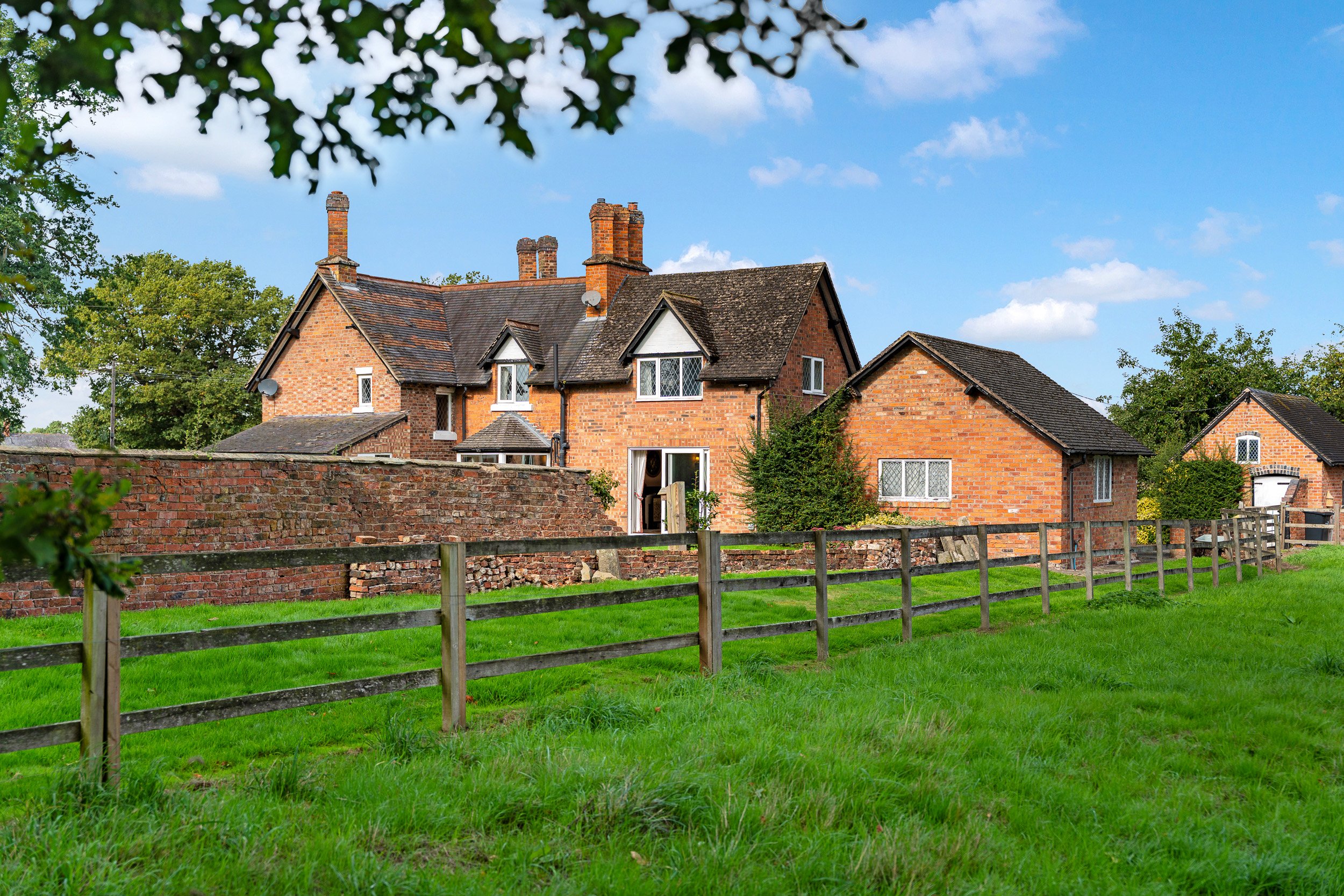 CALVELEY COTTAGE-77.jpg