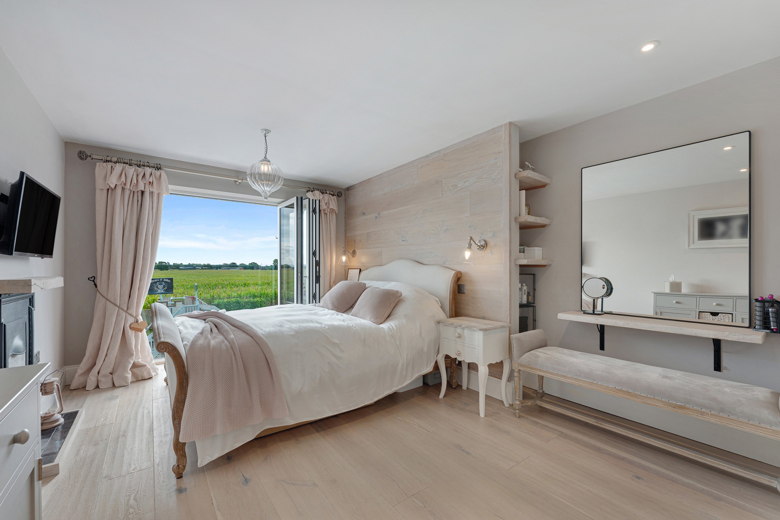 64 HILBRE BANK-9.jpg