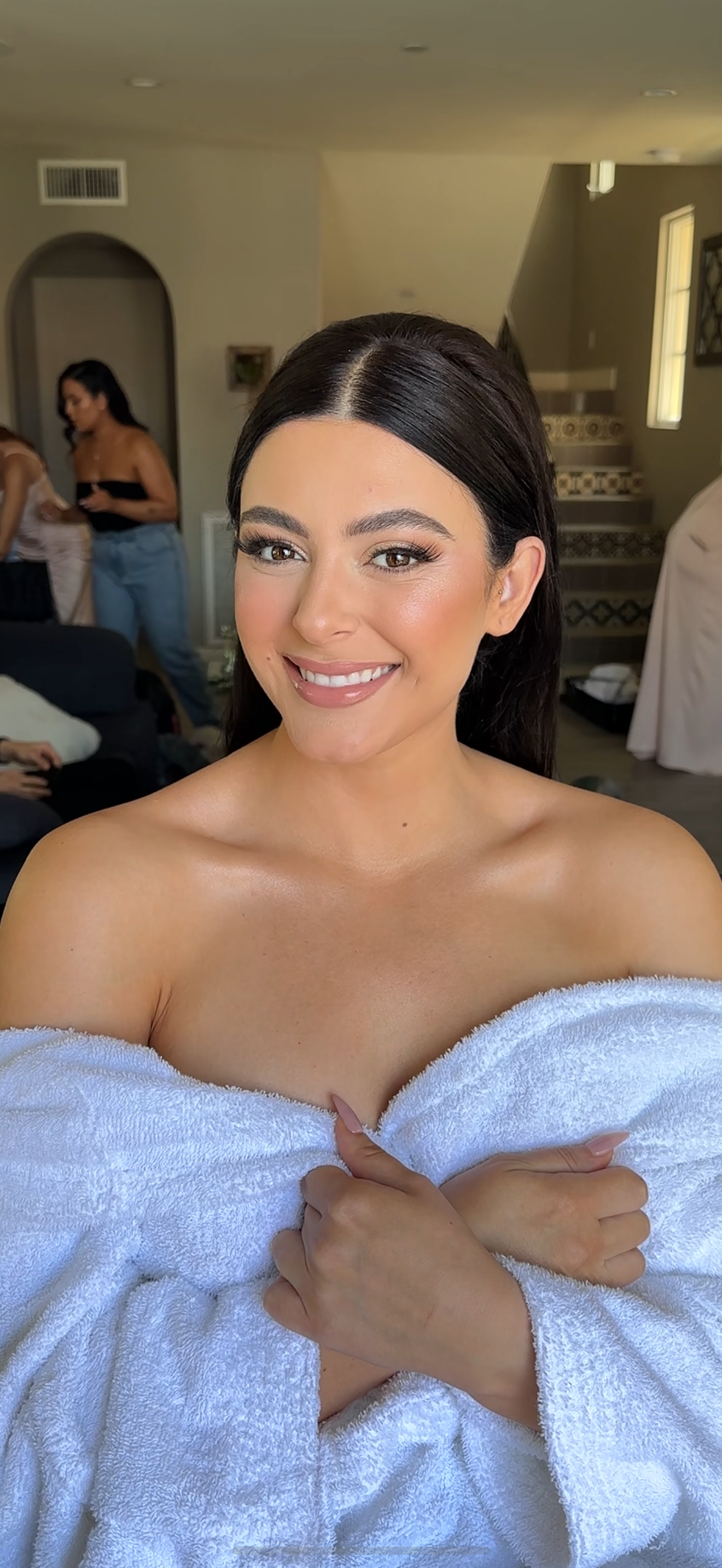 Los Angeles bridal makeup artist Jackie Romero creating soft glam wedding makeup for a bride
