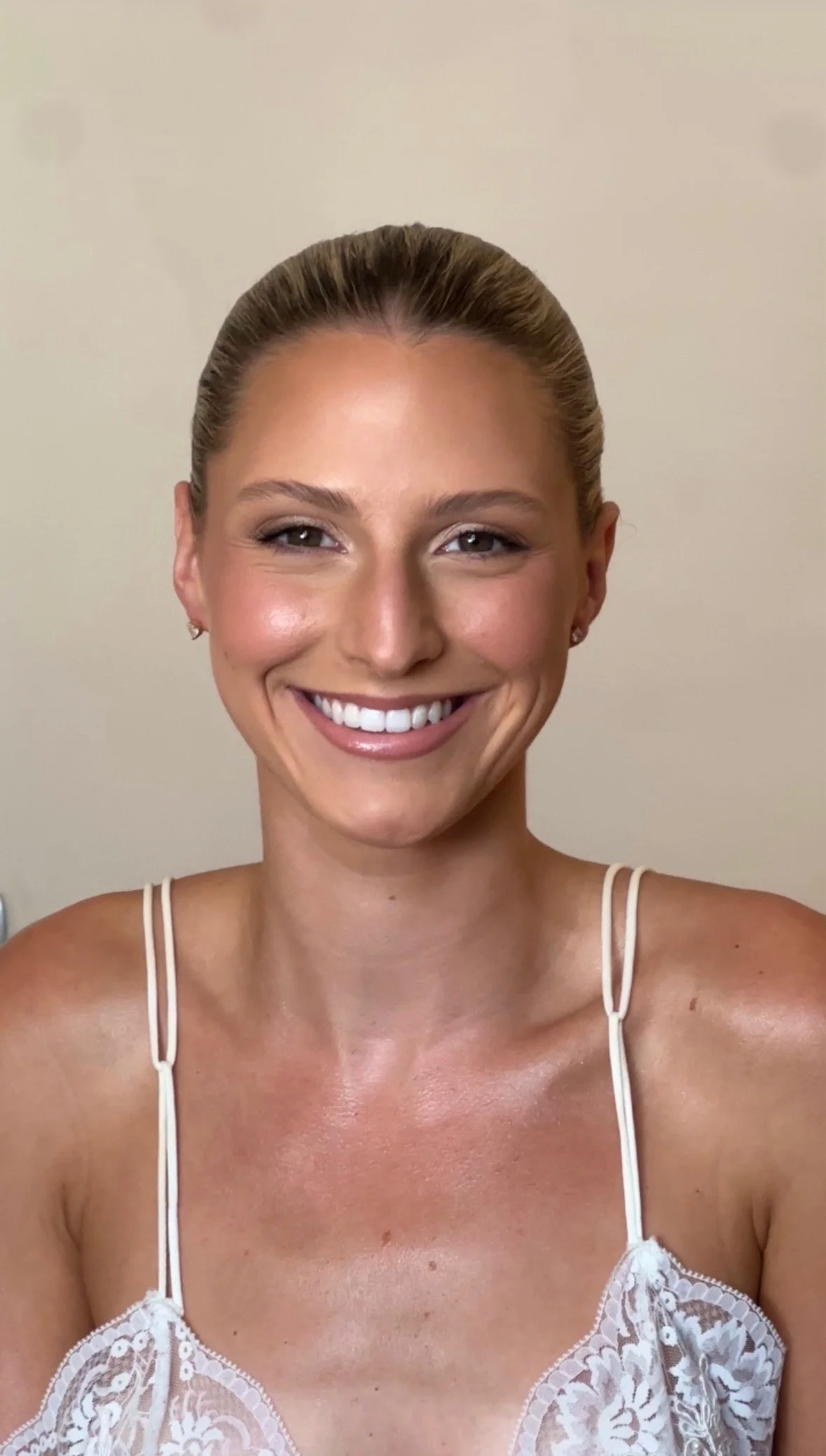 Los Angeles bridal makeup artist Jackie Romero creating soft glam wedding makeup for a bride