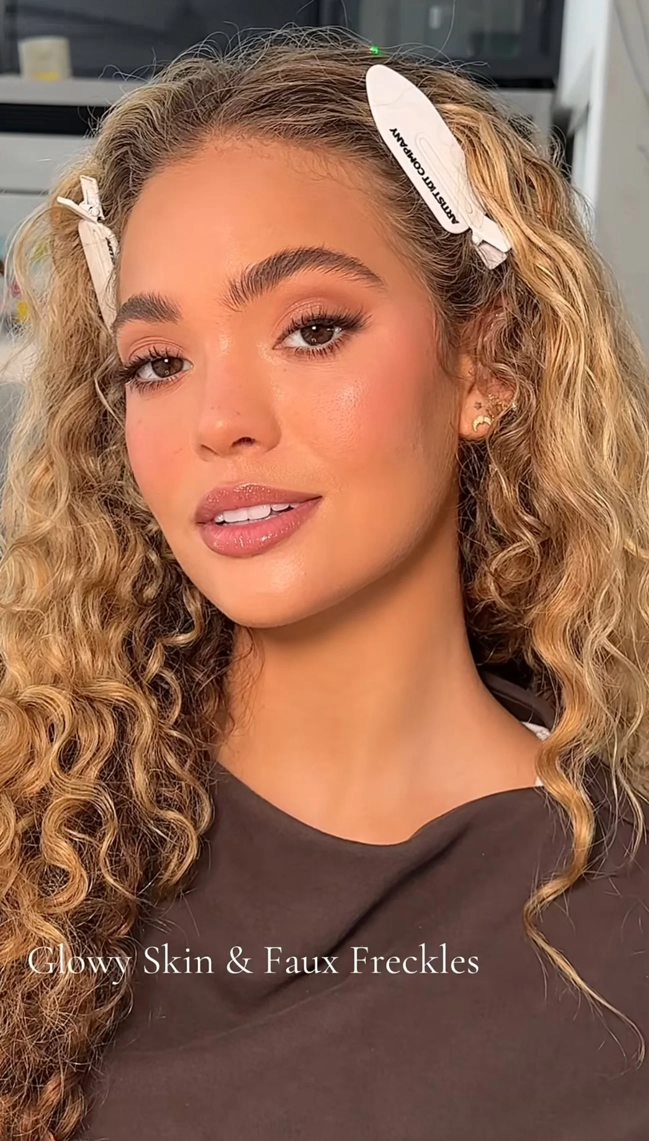 Los Angeles bridal makeup artist Jackie Romero creating soft glam wedding makeup for a bride