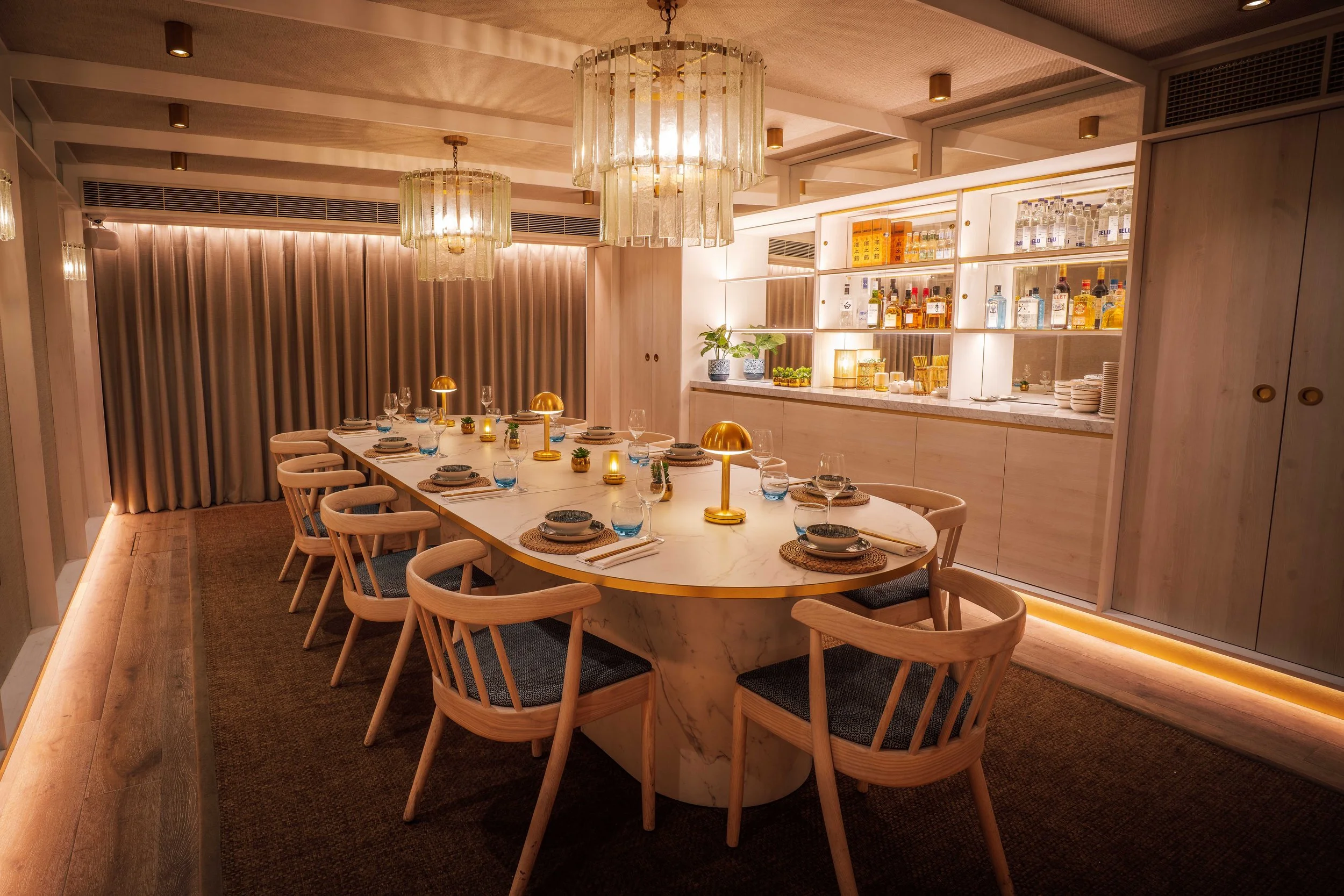 Setting for 10 guests