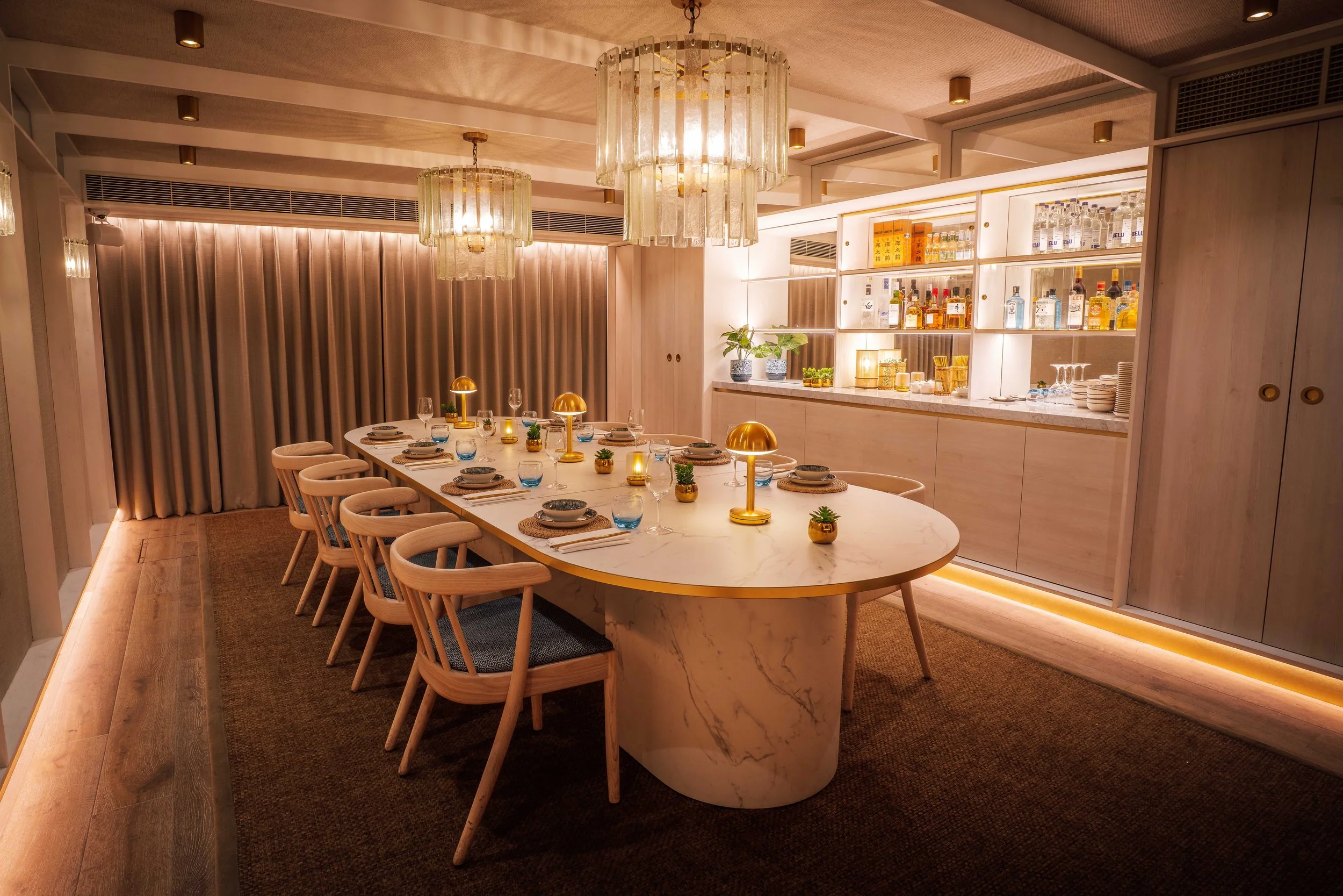 Setting for 8 guests