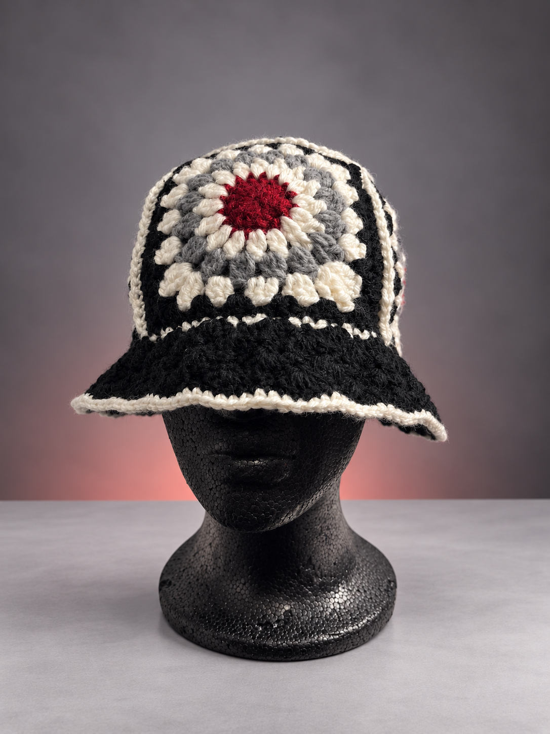 Sunburst granny-square bucket hat-2.png