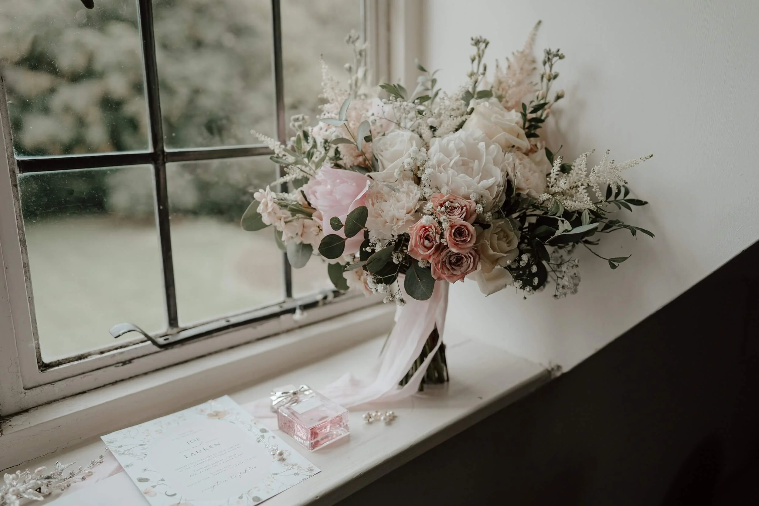 houchins-wedding-essex-wedding-flowers-07.jpg