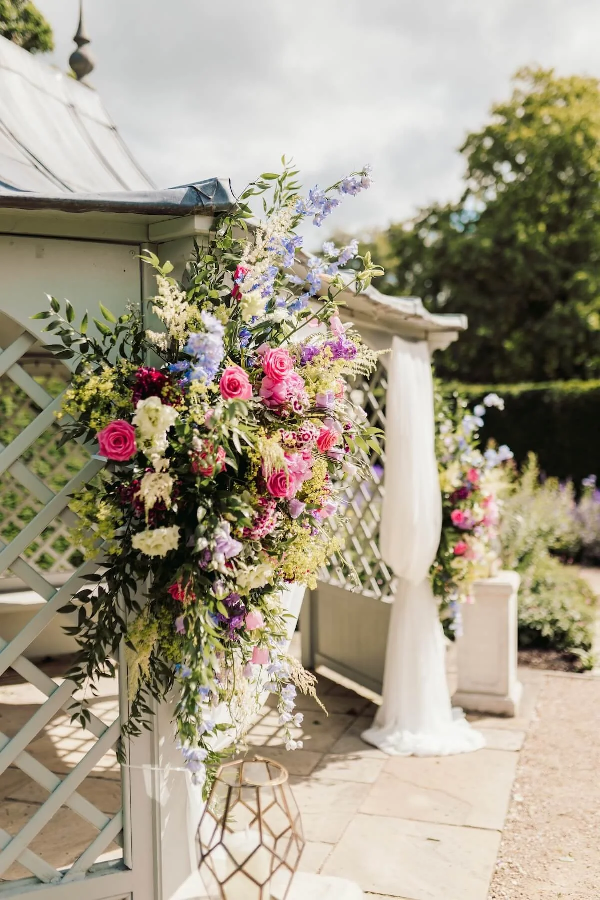 markshall-estate-essex-wedding-florist-14THJUNE2026-SAM-RUNDLE-PHOTOGRAPHY-7.JPG