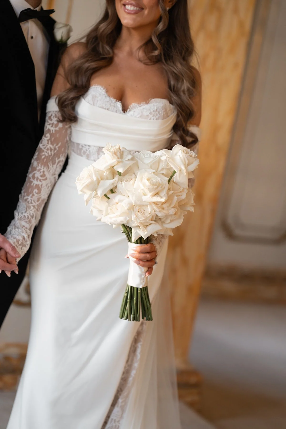 luxury-white-wedding-flowers-essex-EmmaandBen-Gosfield-Hall-0620.jpg