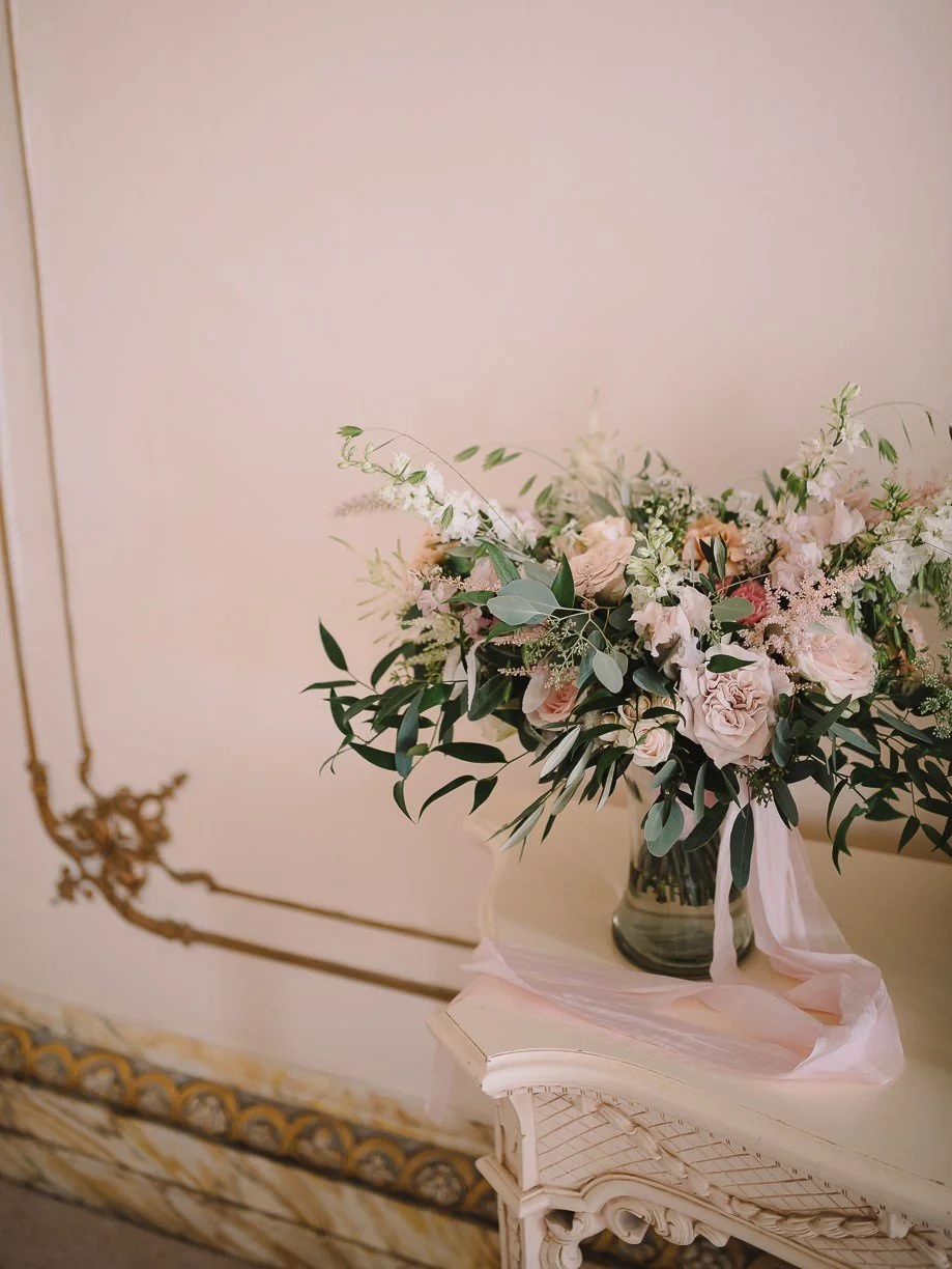 wedding-bouquet-gosfield-hall-essex-wedding-florist-wedding-flowers-YinseyHan-1081.jpg
