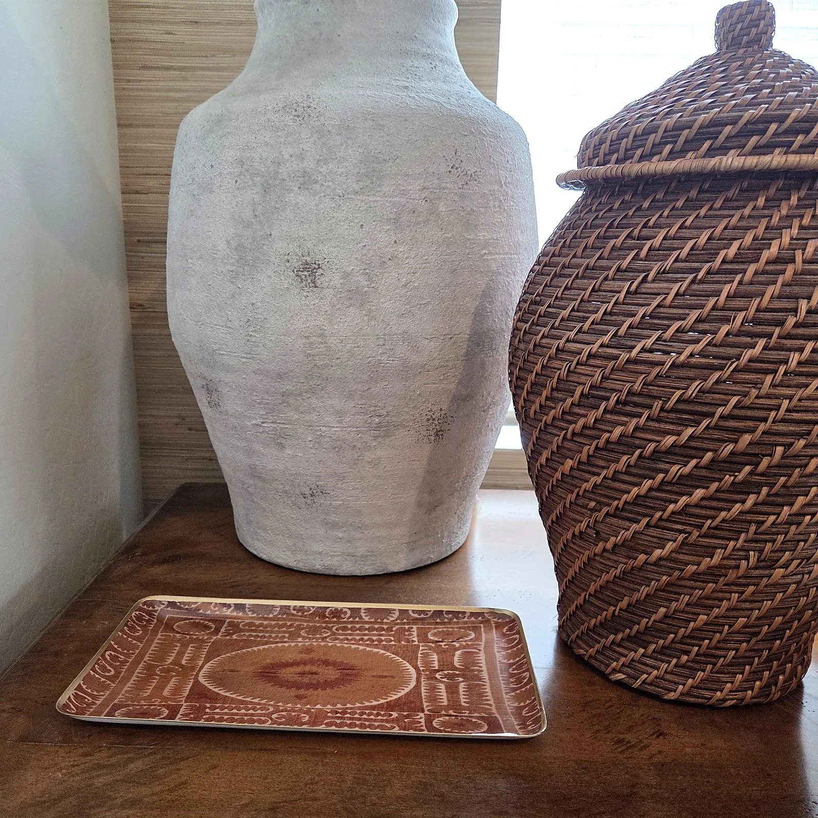 05_Tray_Vase_Rattan.jpg