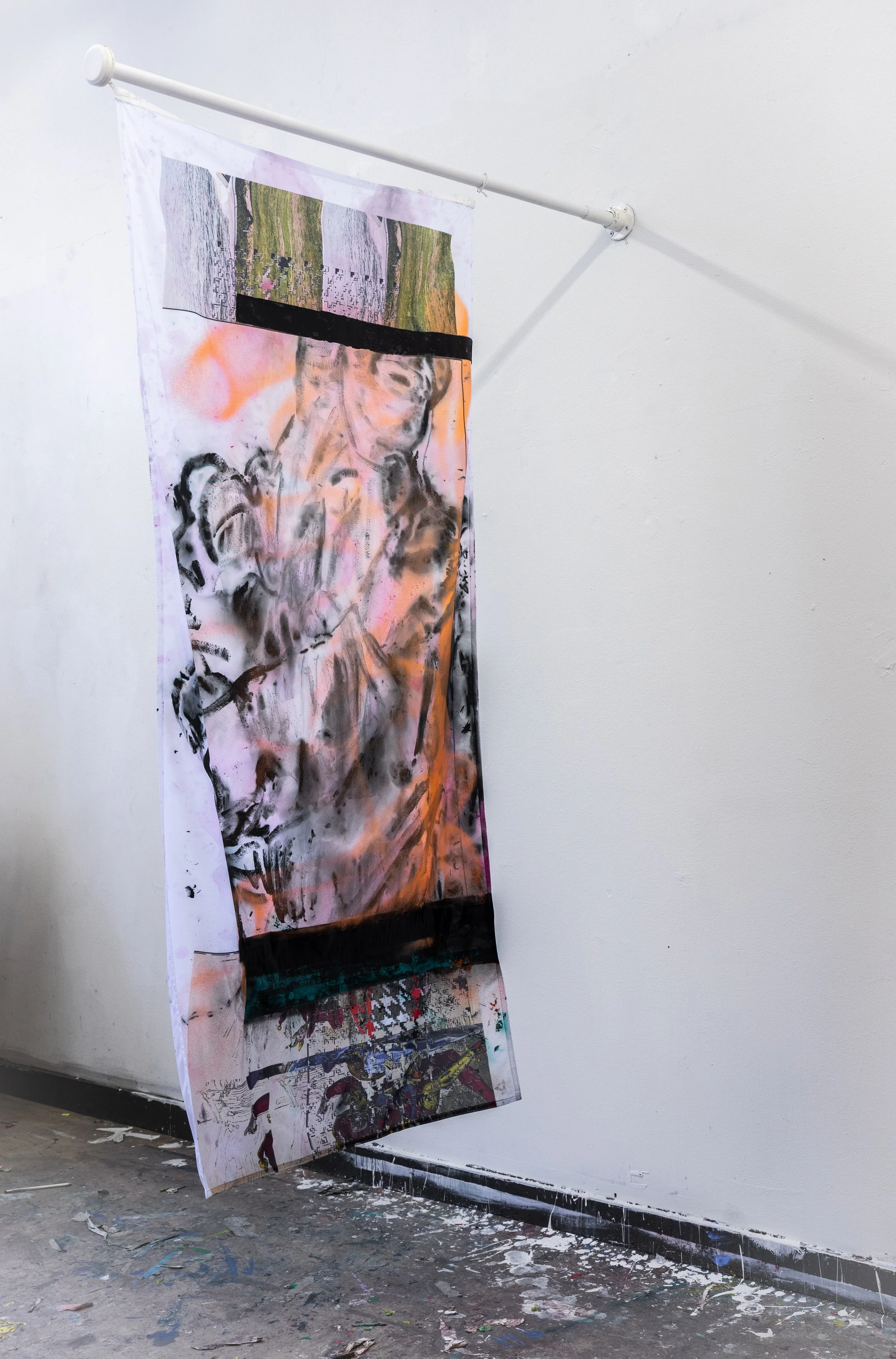 Permanent working title
 - flag of 200cmx100cm - acrylic paint on printed flags - flagpole 160cm - 2021