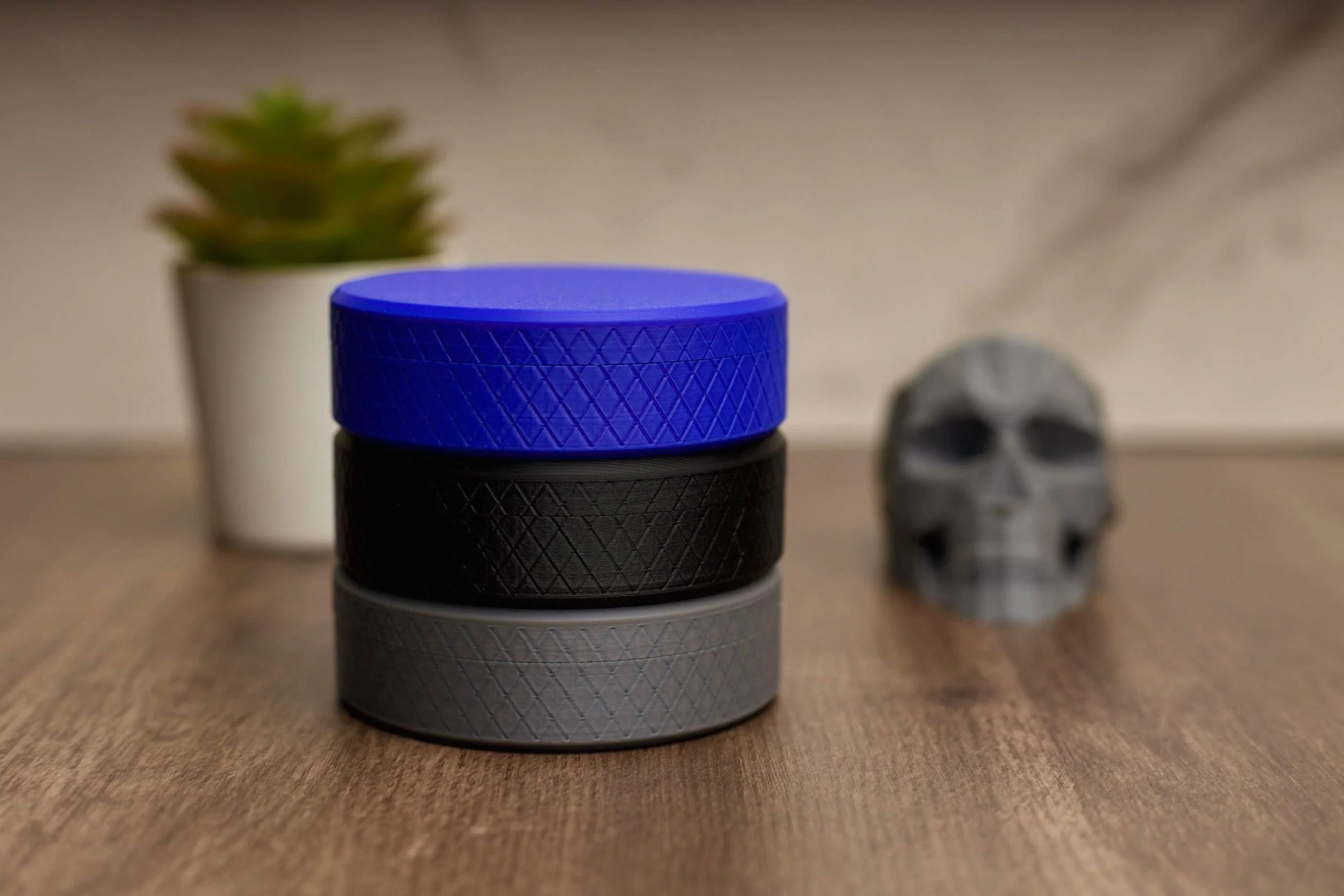 3D-printed snap-on protector case for a standard tin