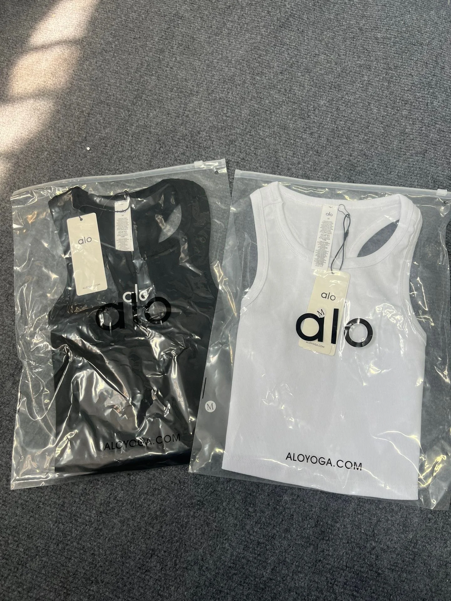 Women's Alo Yoga Tank Tops