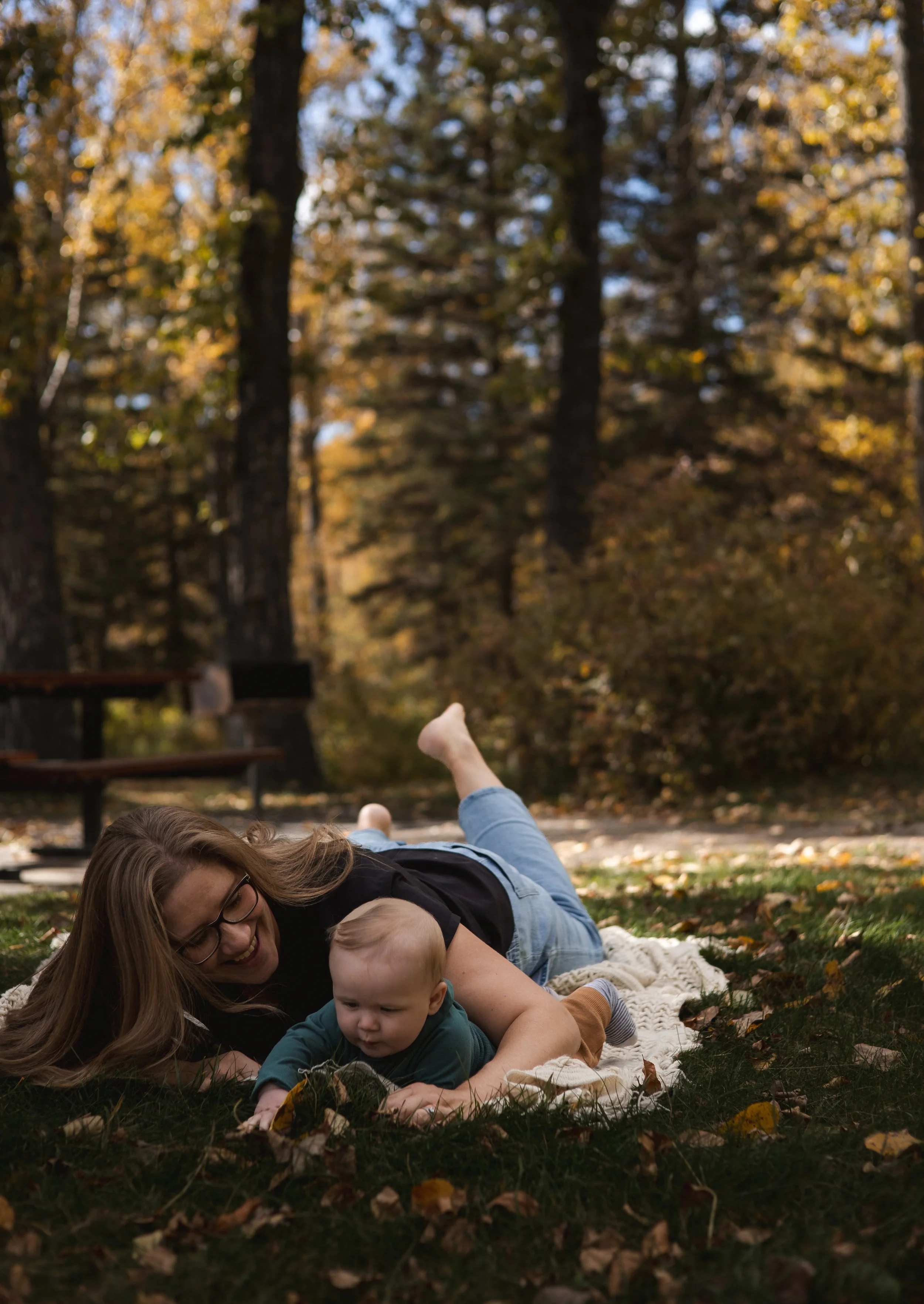 Best Calgary Location for Family Photos: Bowness Park