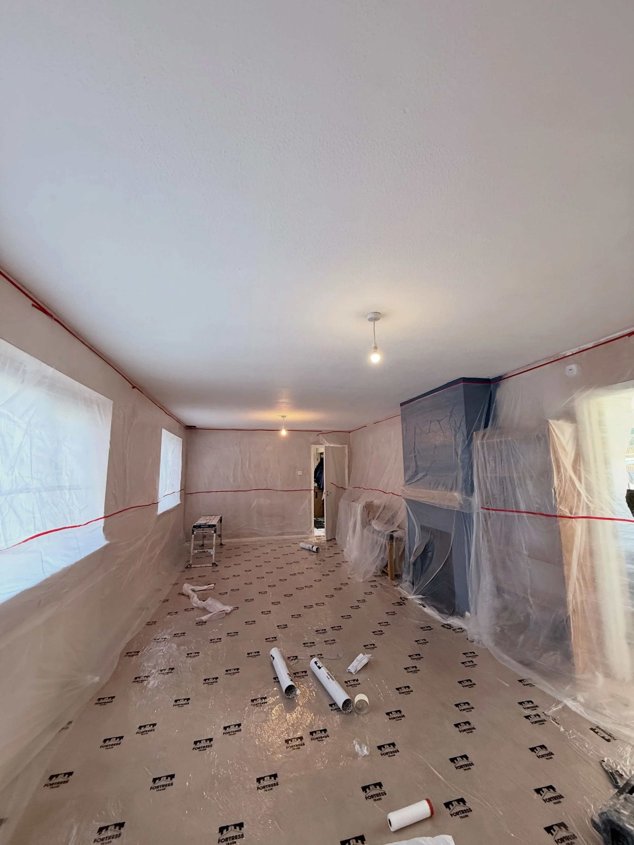 Ceiling skimmed over artex, only the ceiling was done by us 🙌🏼 #ceilings #plastering #bristol #spartansplastering