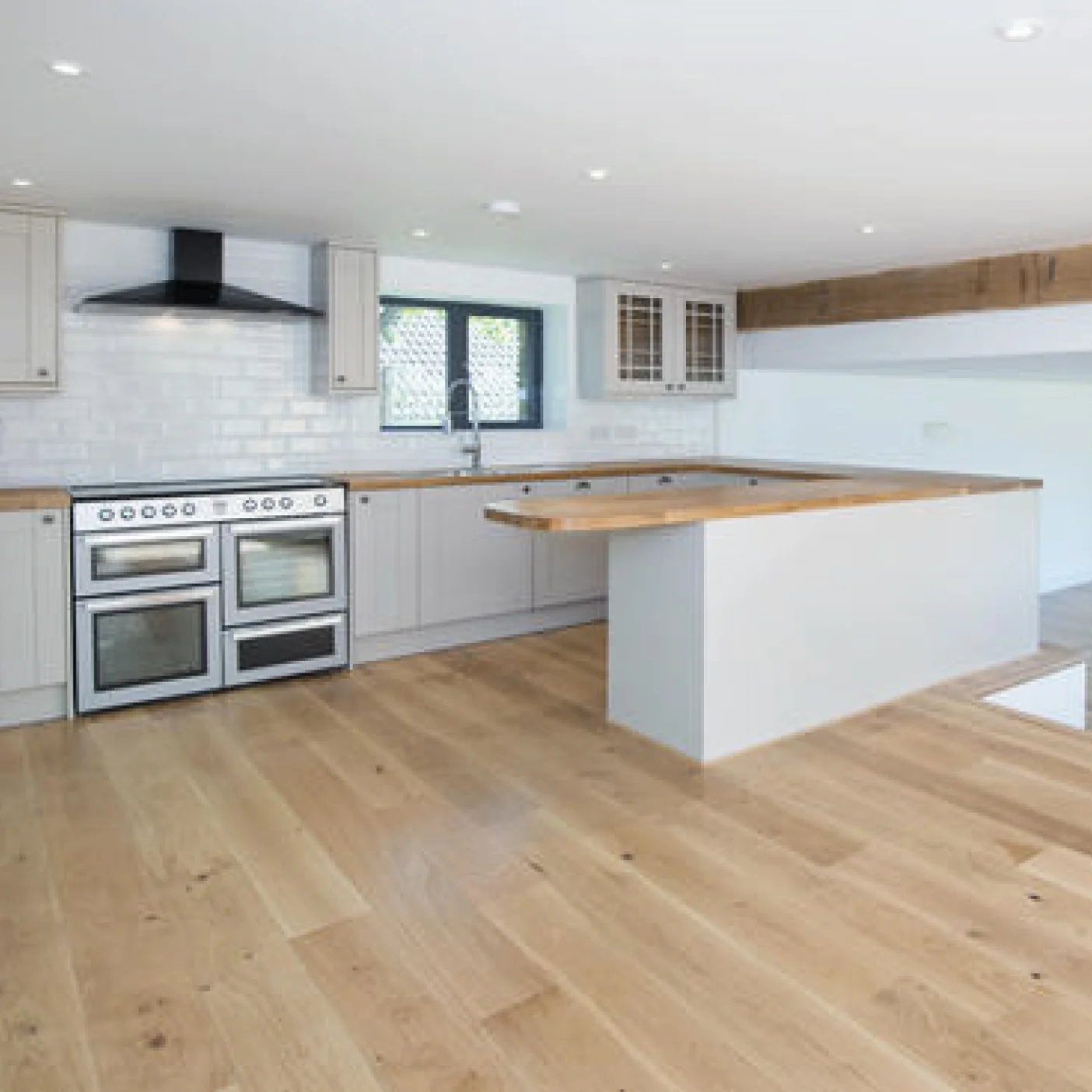 Stonehouse-3.jpg