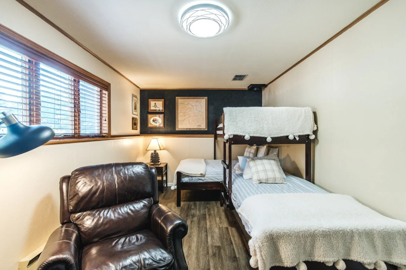 Bunk Alcove sleeps 3