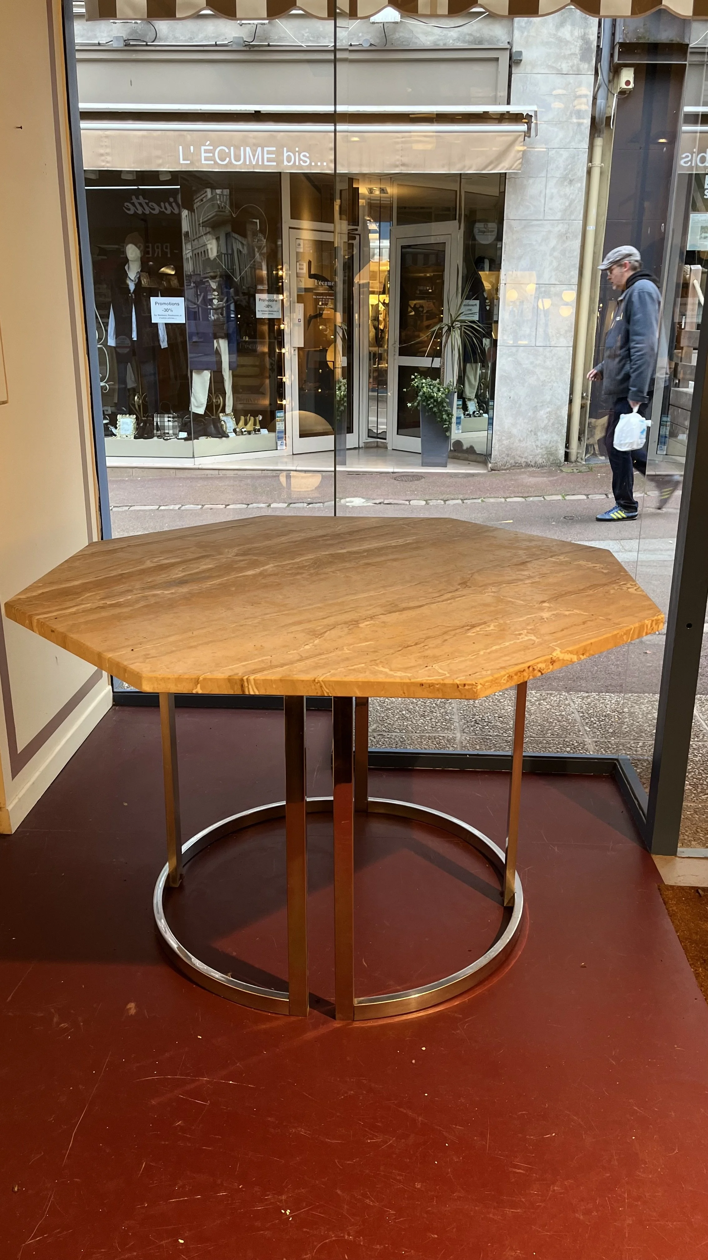 Table onyx