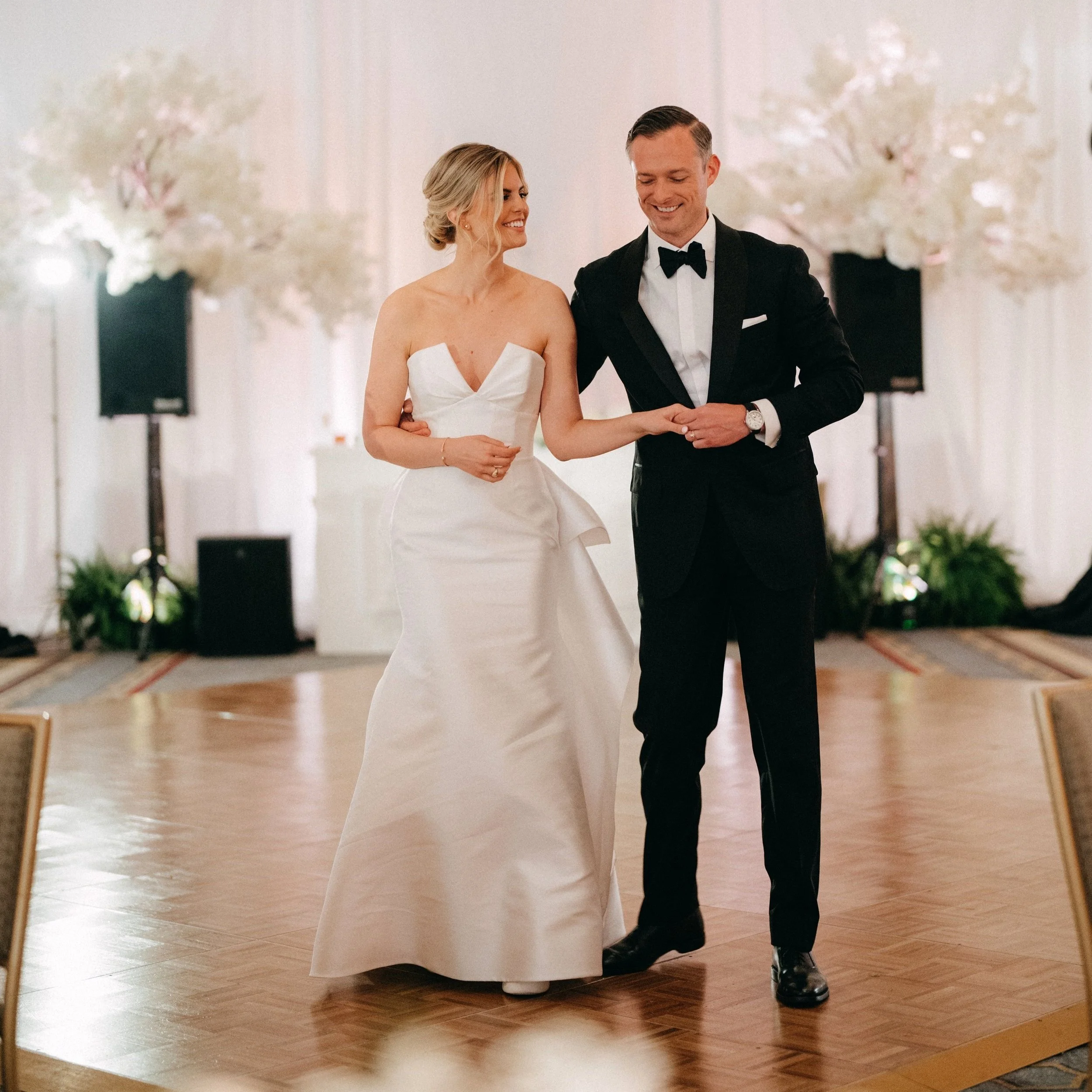 How to Write the Perfect Wedding Speech: Tips for Brides &amp; Grooms