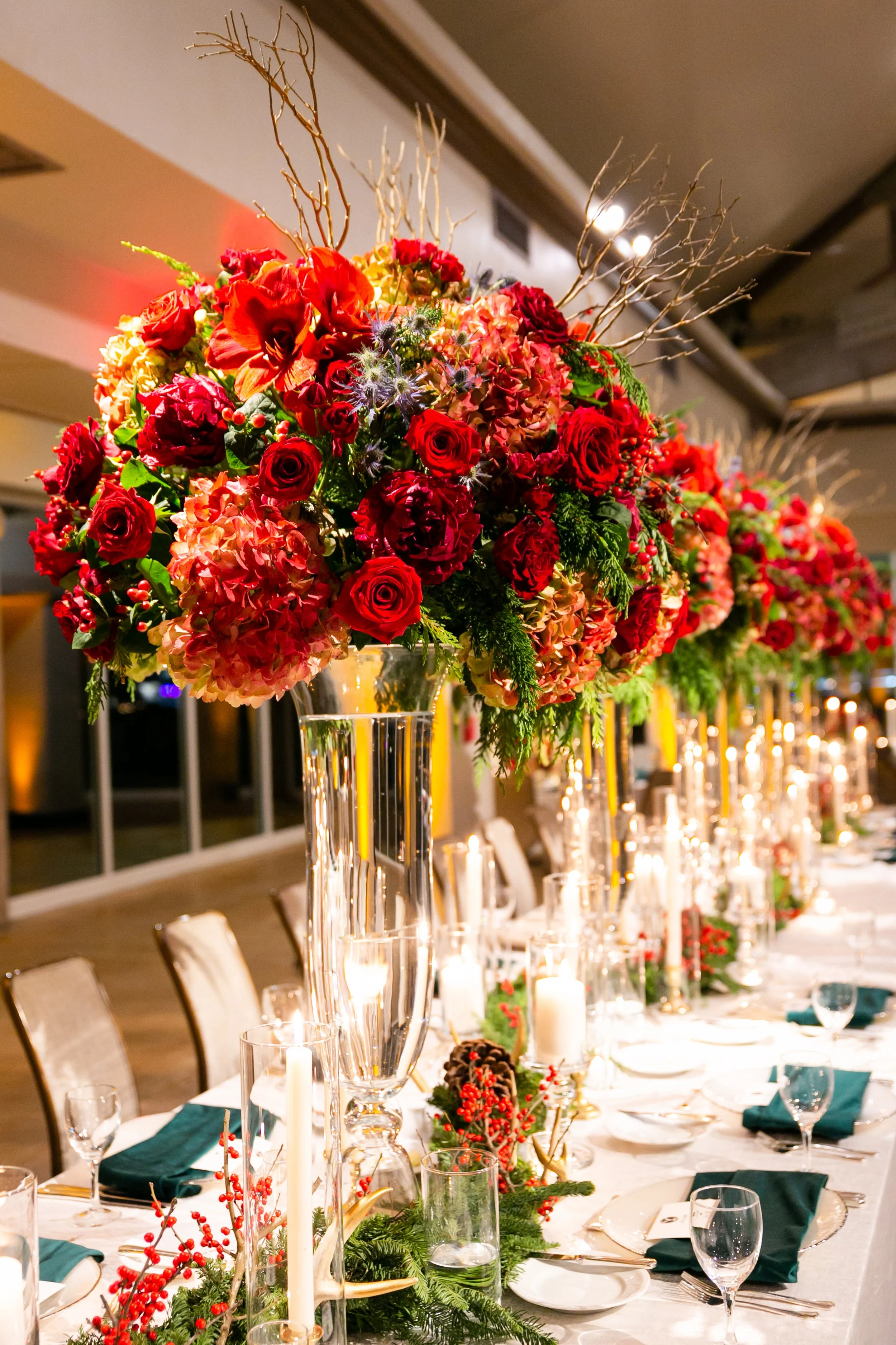 Bold Colors &amp; A Holiday Vibe