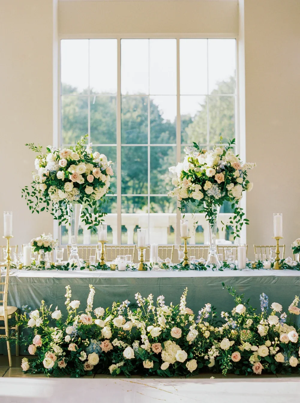 Bright &amp; Beautiful Wedding at a Grand Estate