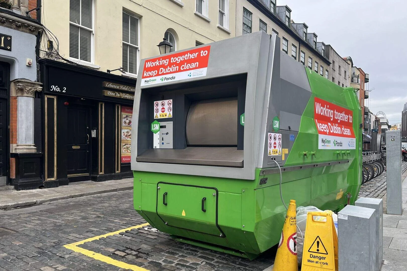 Waste compactor unveiled in Temple Bar