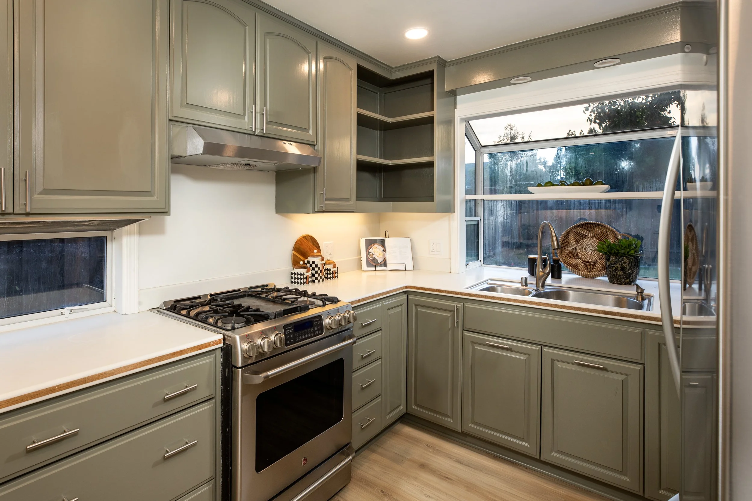 9-Sutherland_Matt_Anello-4197-MLS.jpg