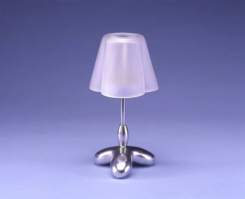 tripod tealight lamp_old.jpg