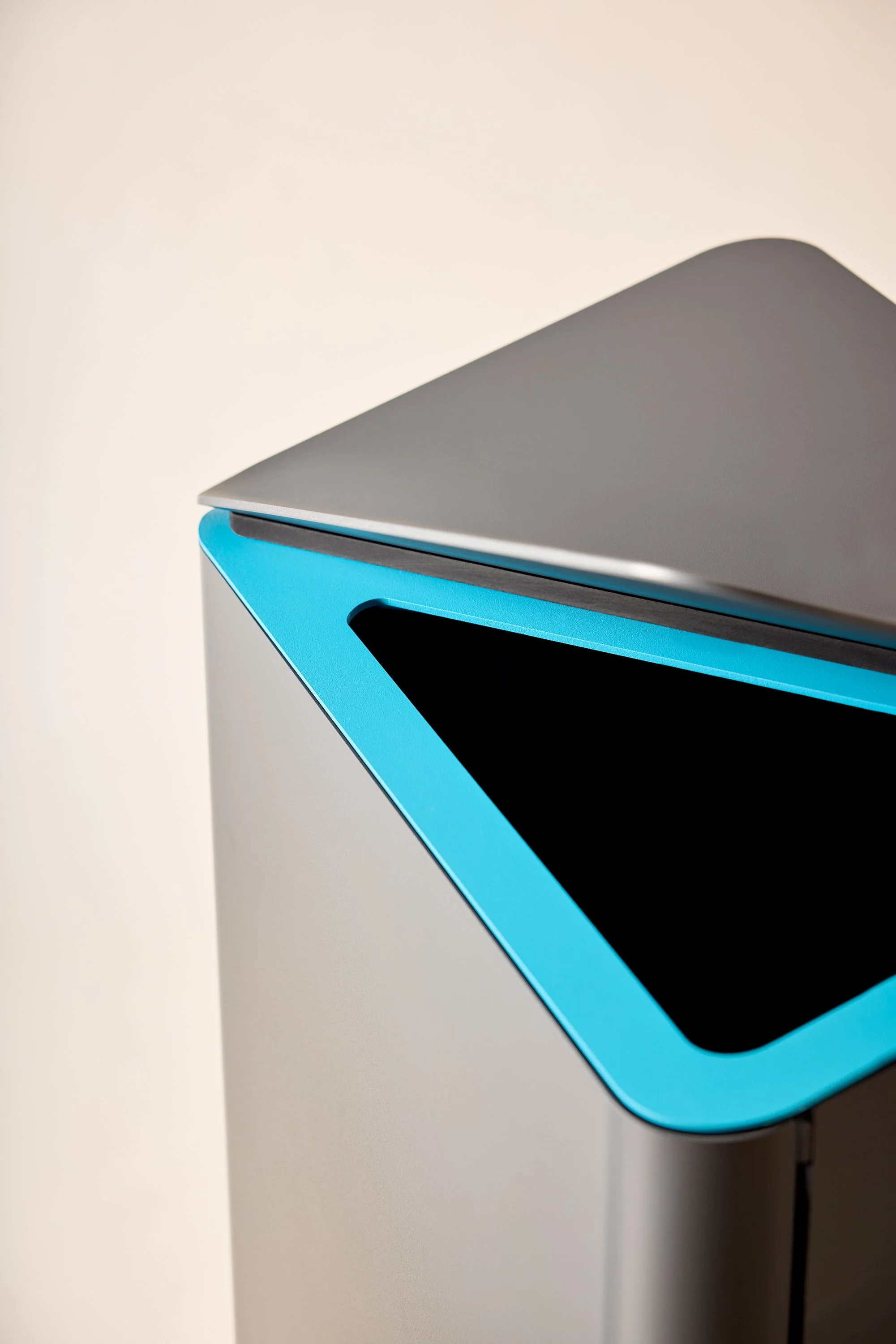 Rockford Waste Receptacle