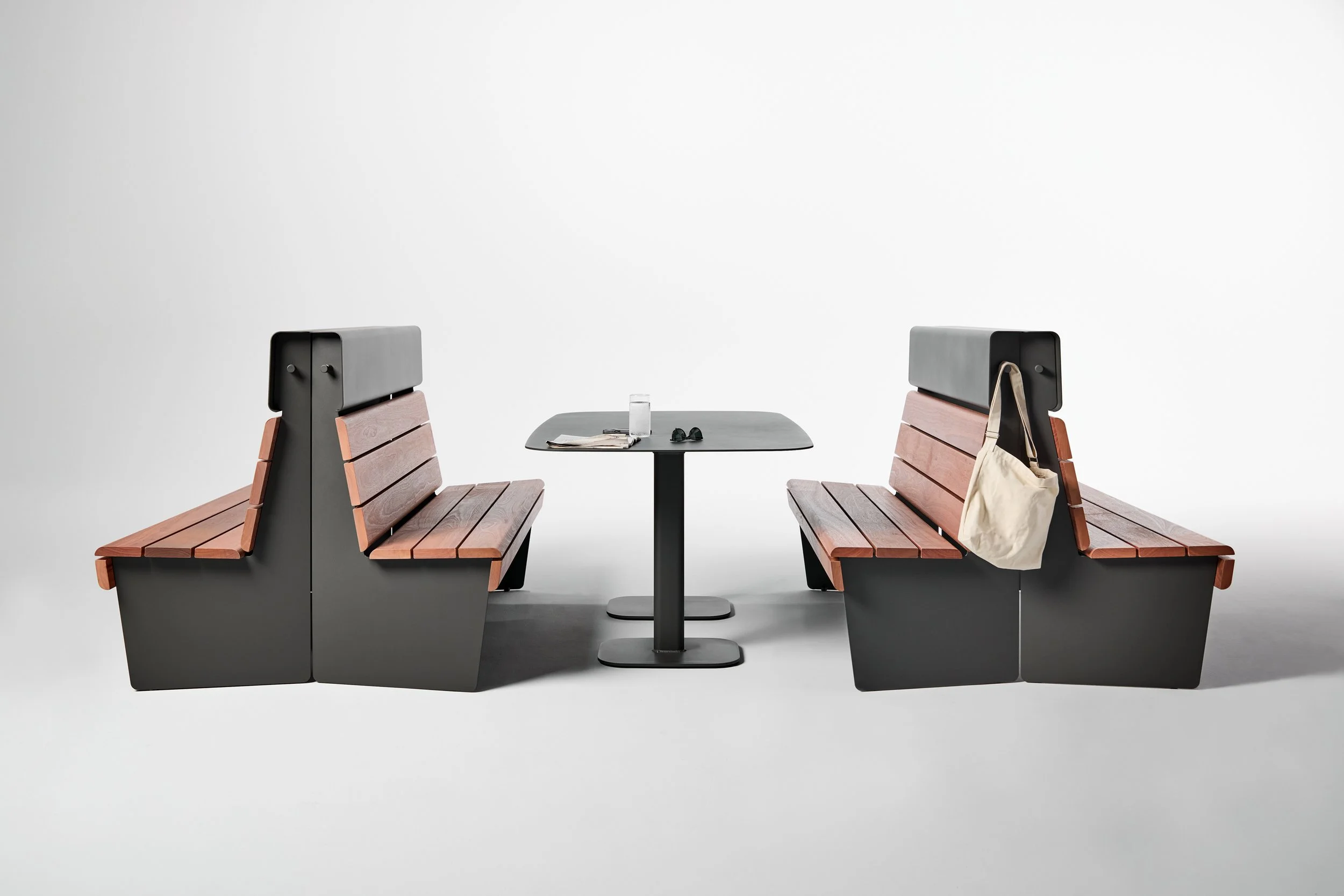 Contour Bench & Table