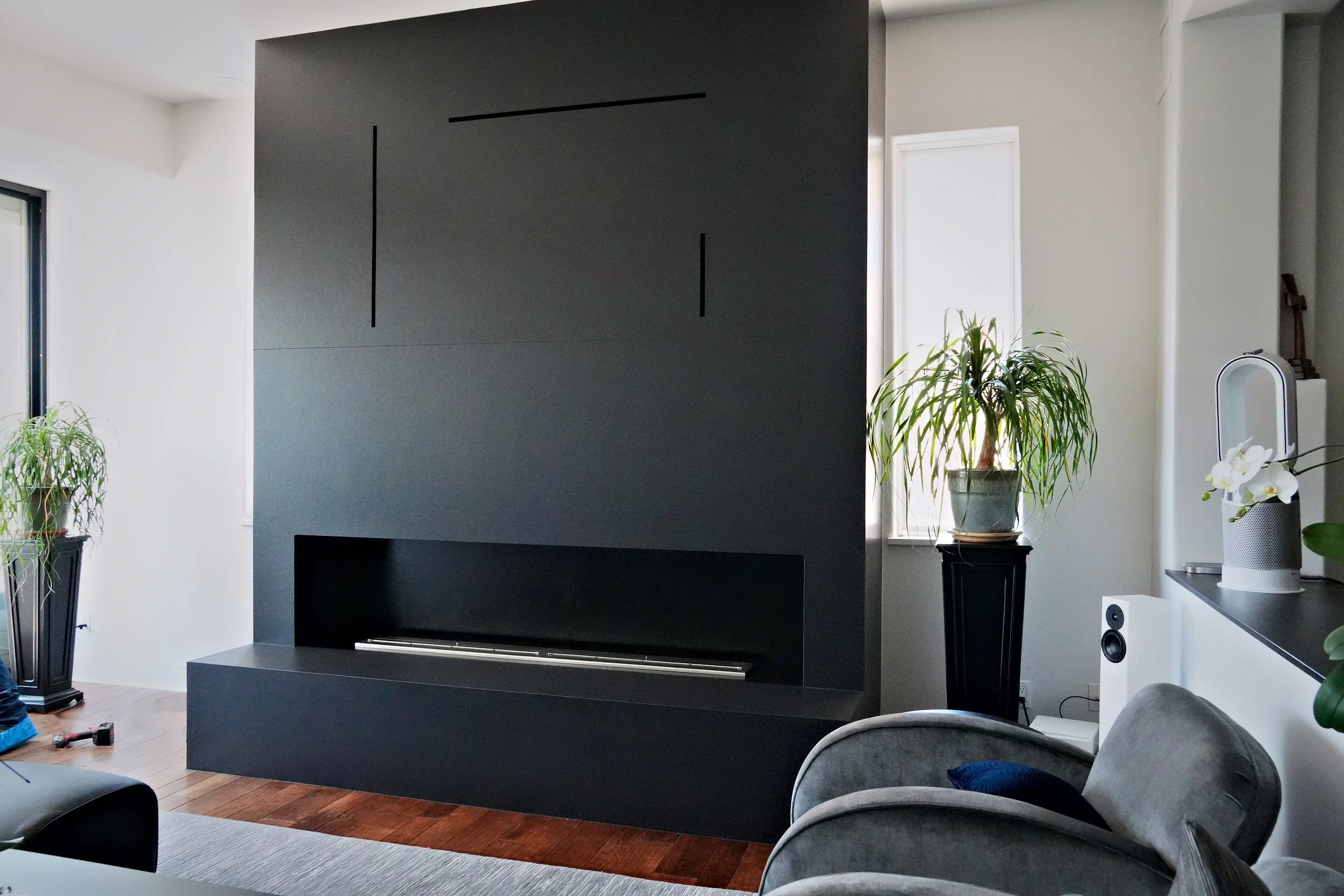 fireplace_edited_no_cords.jpg