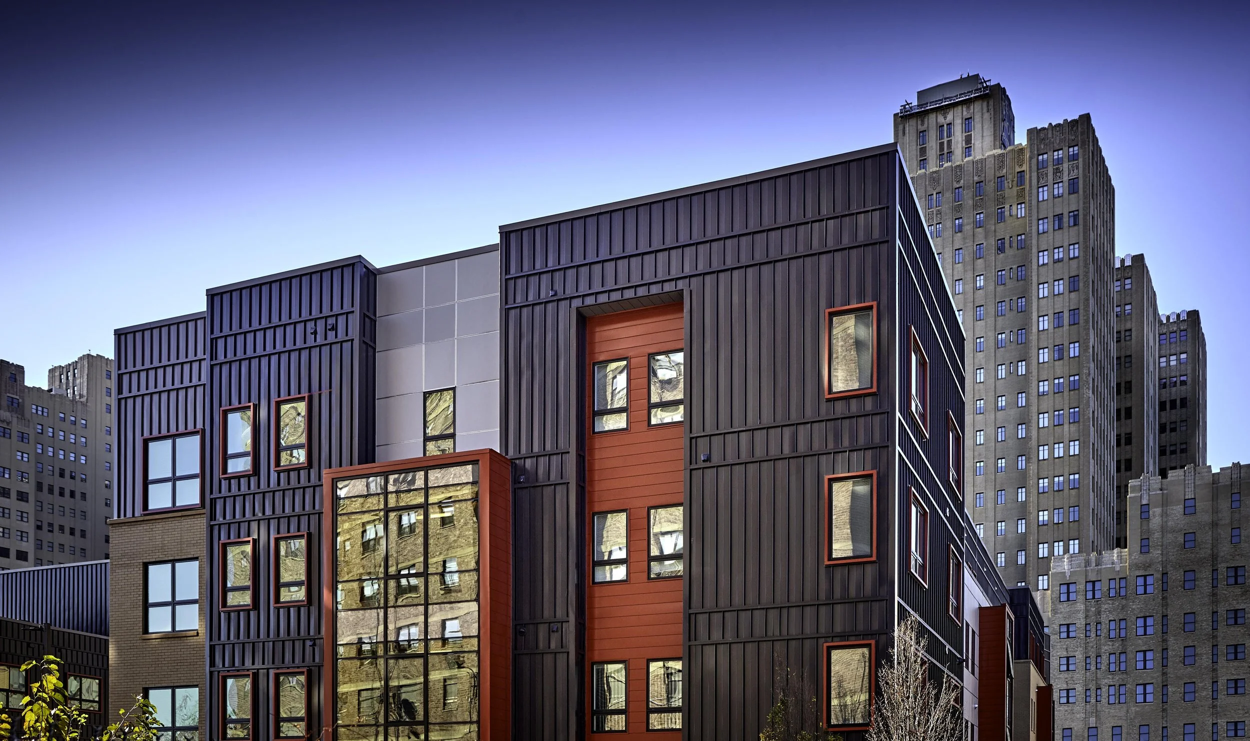 Modern Metal Building_Front View_5606 3.jpg