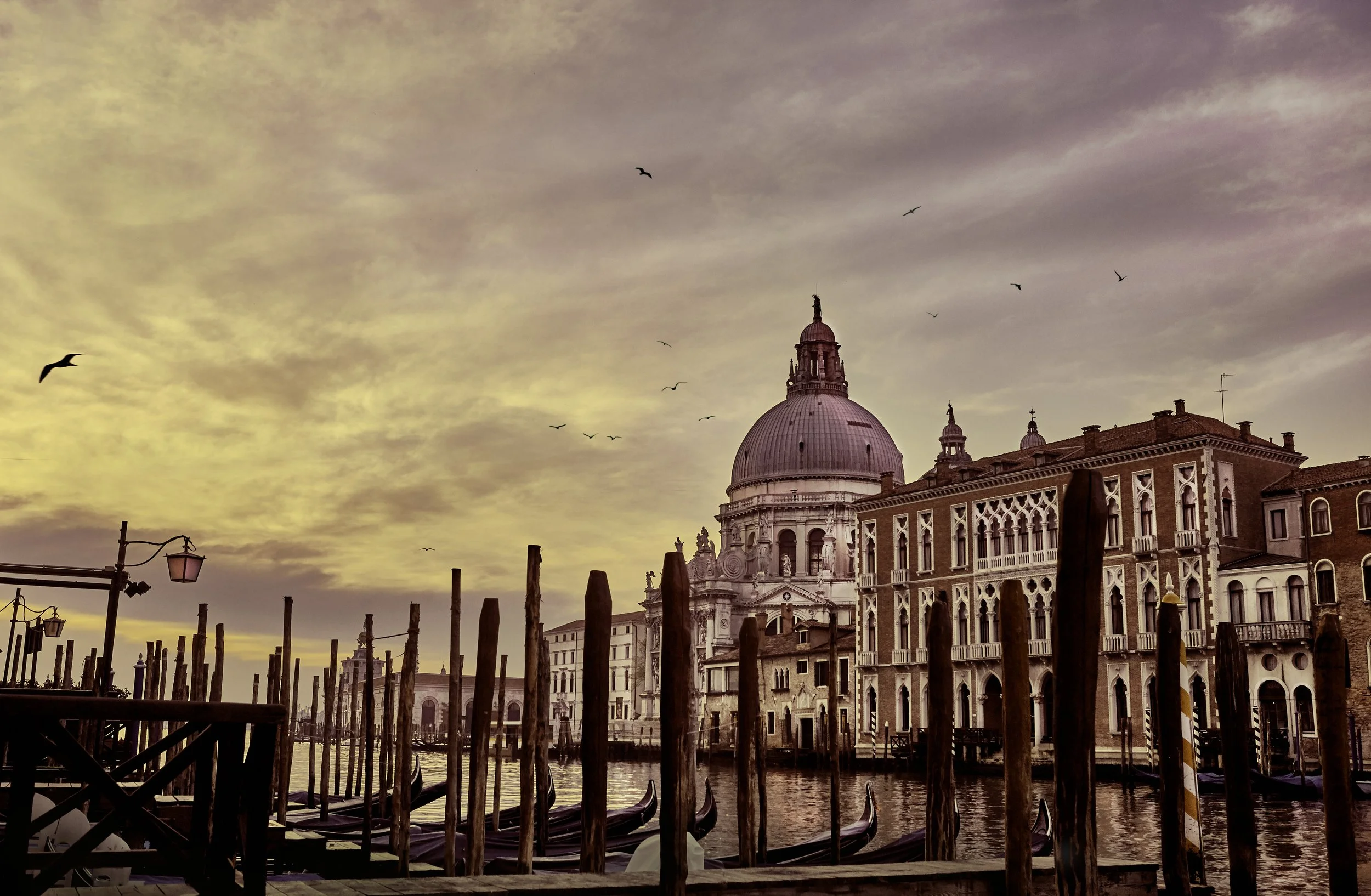 Venice Italy_Canal View_0539.jpg