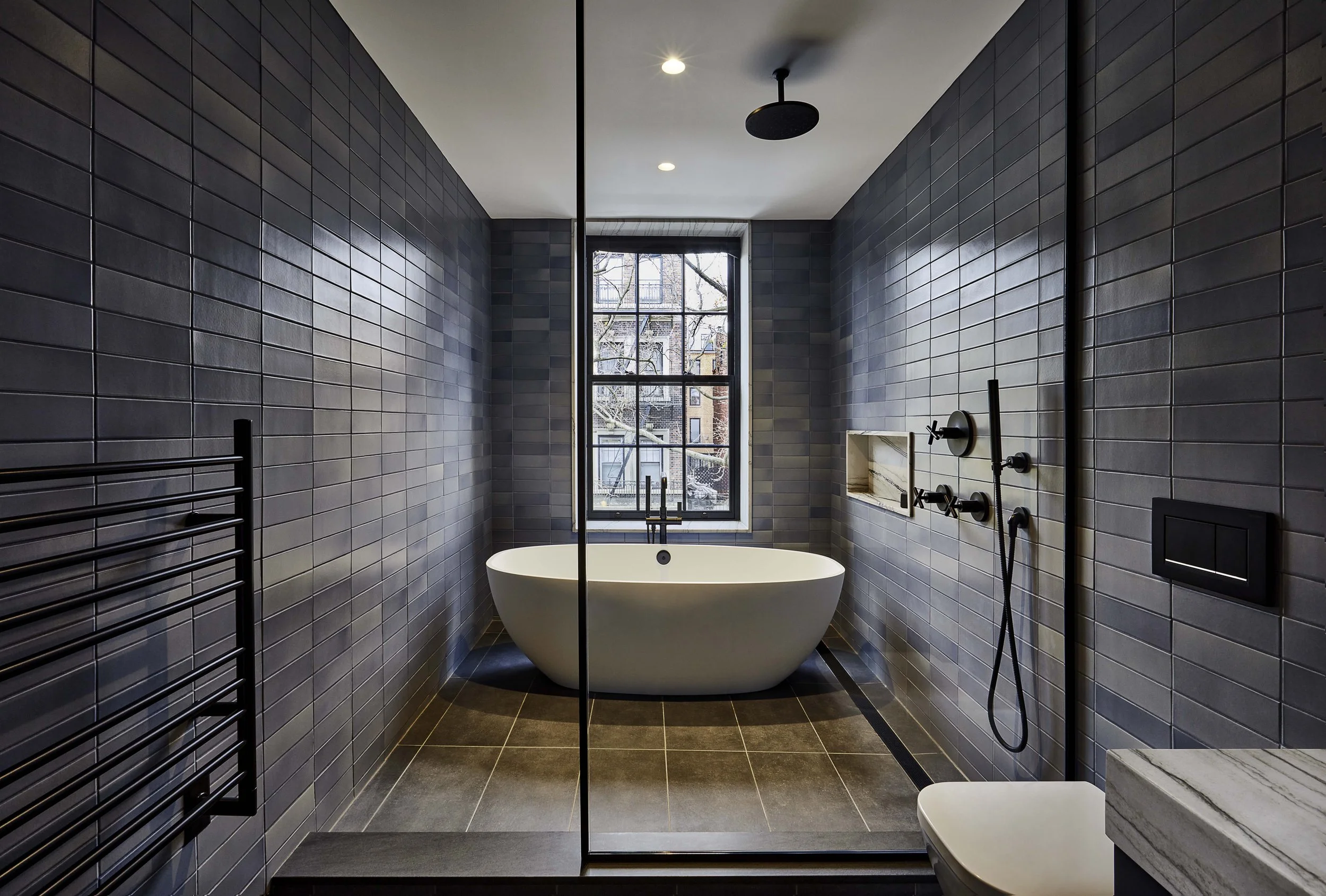 9 Garden Pl_Main Bathroom_SM_47A2078.jpg