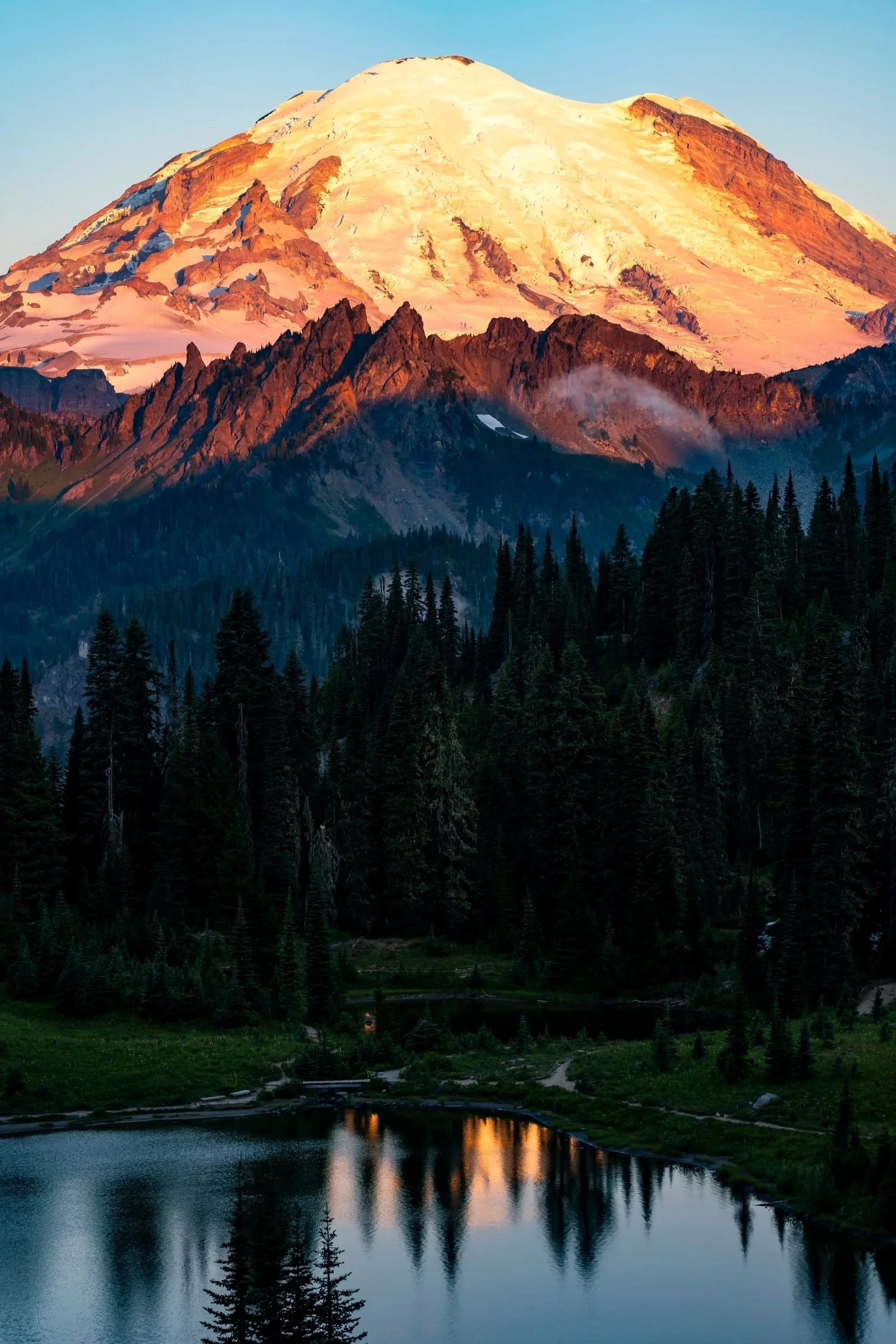 Rainier%2Bglow%2Bsocial.jpg
