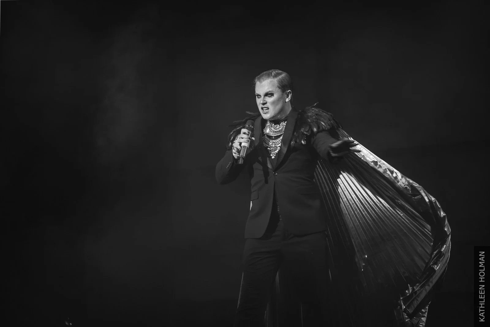 Pride GT Cabaret Photot 1-DamienNoyce.jpg