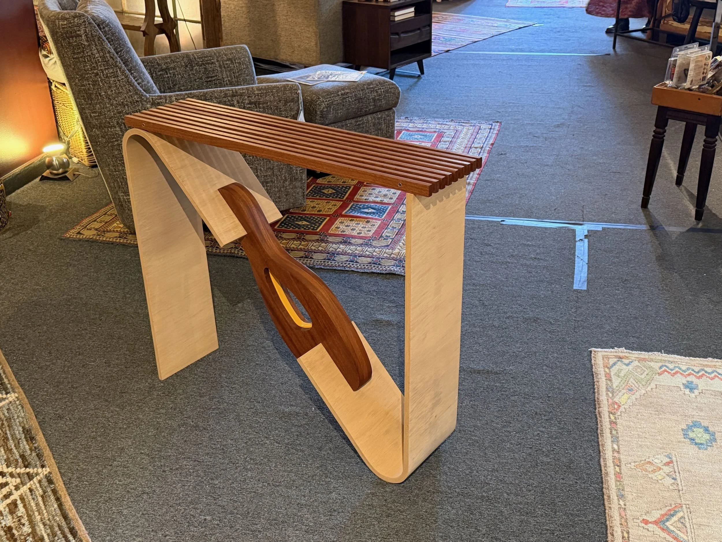 Keyhole Table