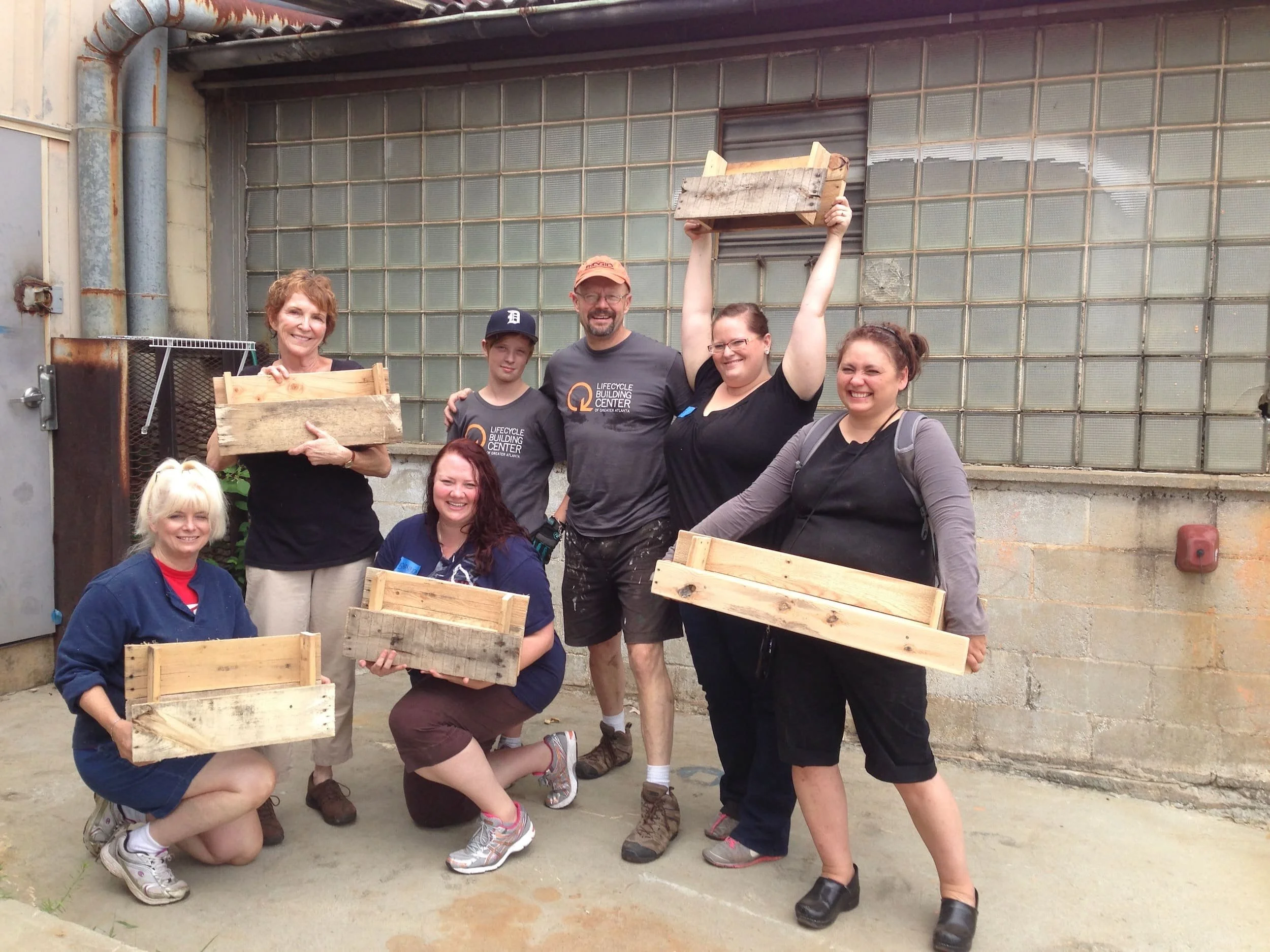 Taught a pallet class at Lifestyle Building Center in Atlanta.