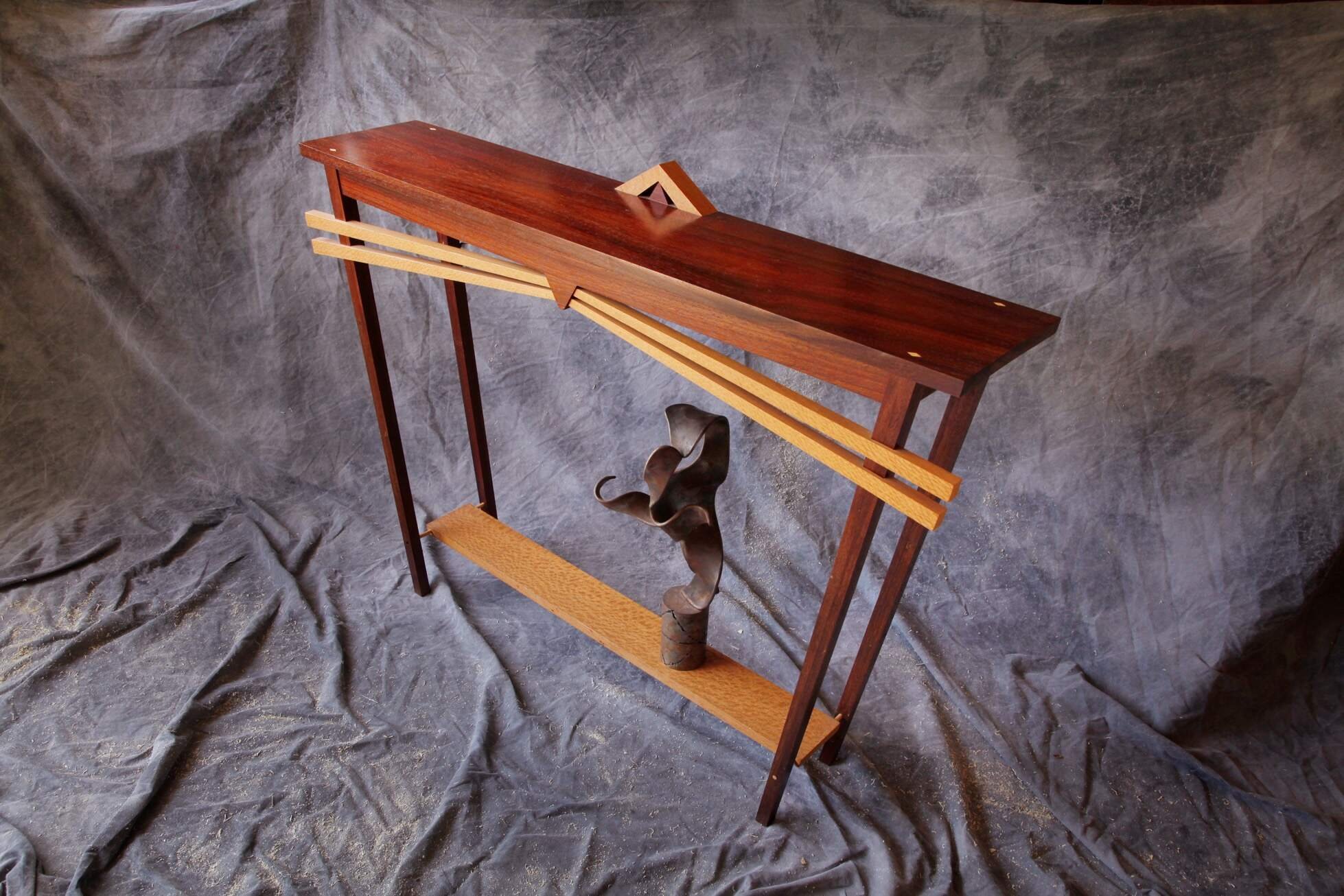 Whisker Table