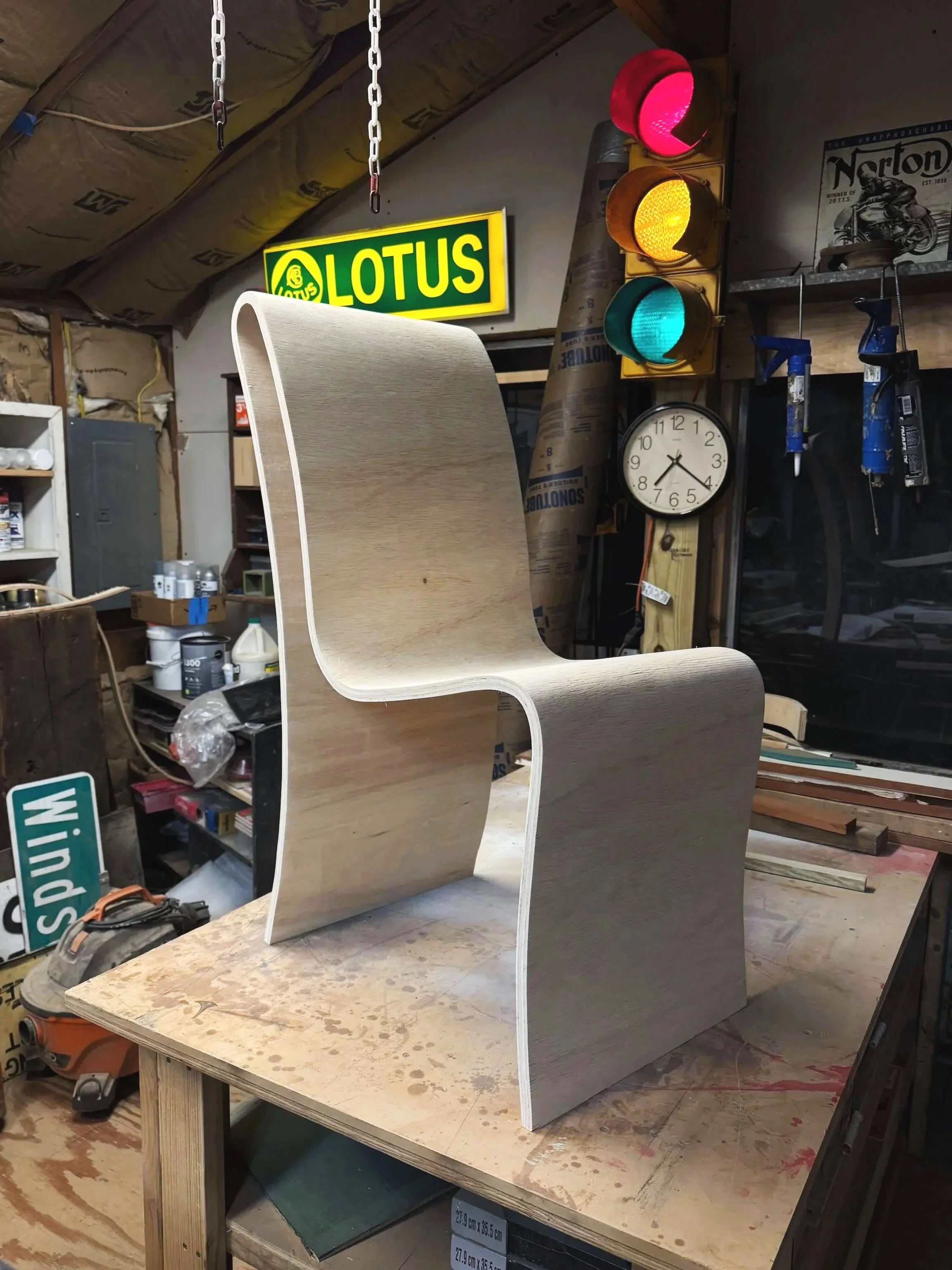 SEATING