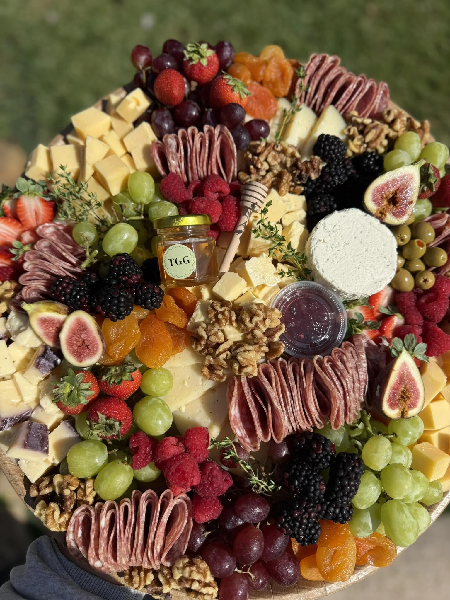 18" Charcuterie Board that feeds up to 20 as an appetizer $200.00