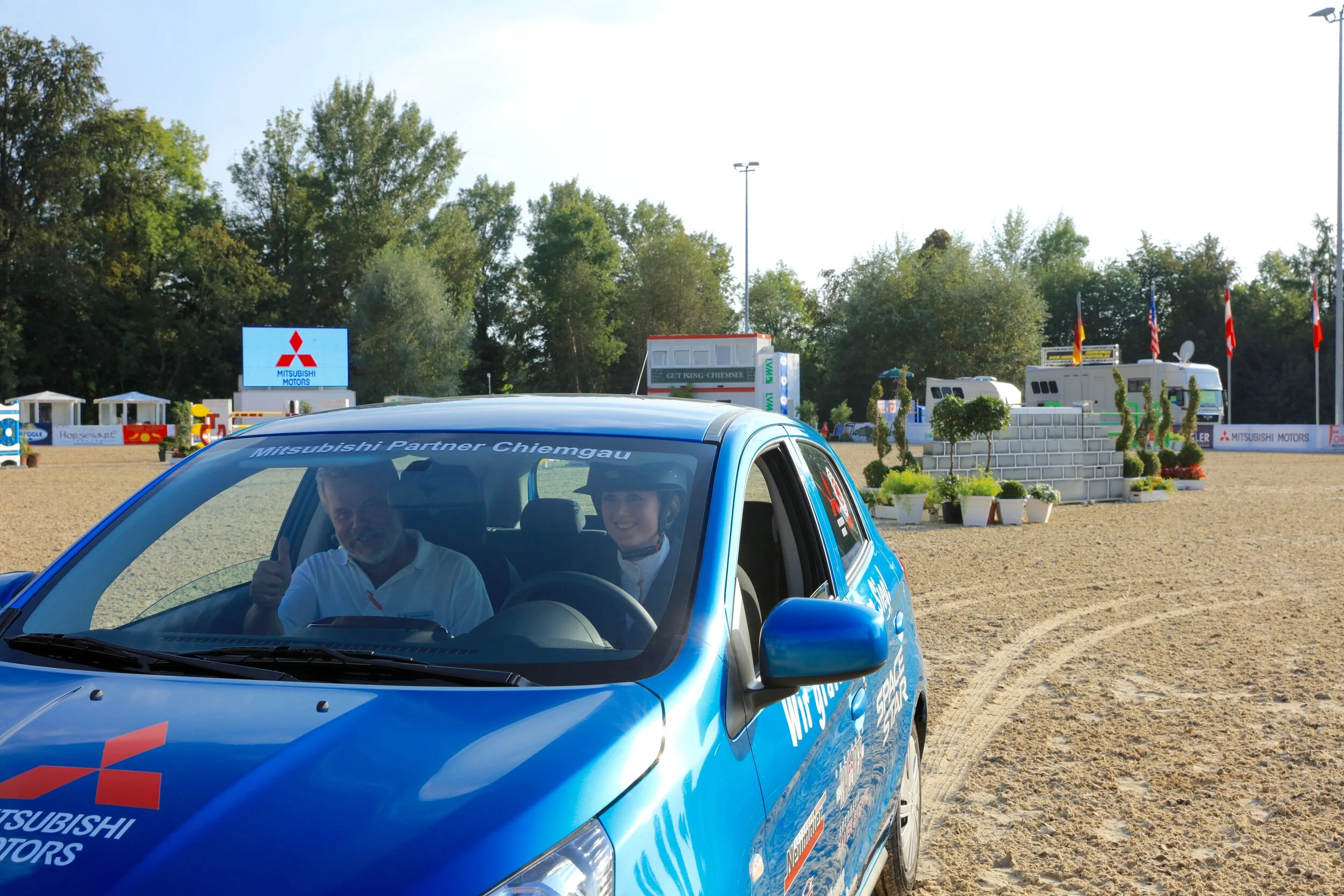 Mitsubishi Siegerehrung 2WE 2016.jpg