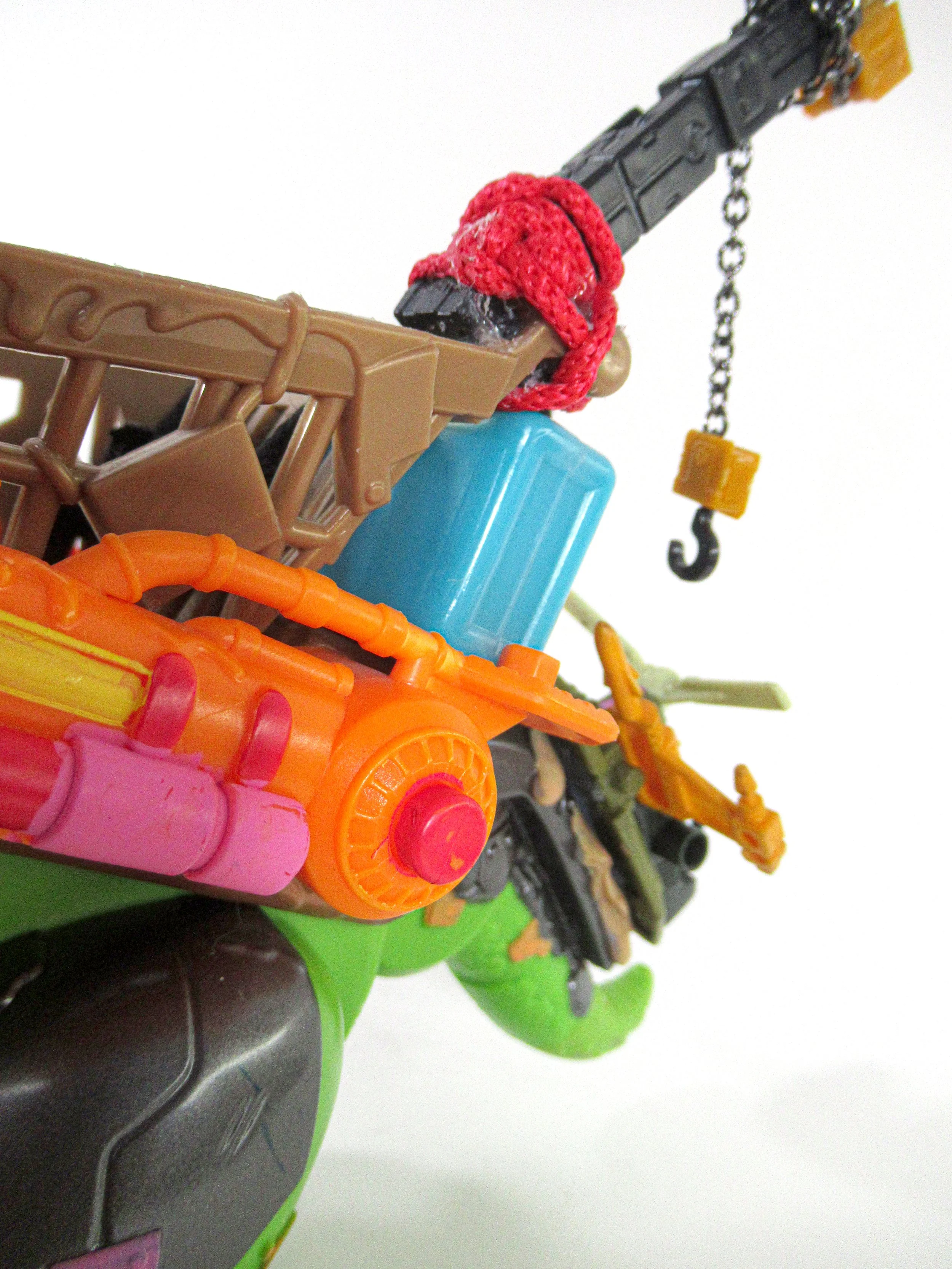 Cliffhanger War Pig & T-Rex Excavator by Marius Black 2026 (24).JPG