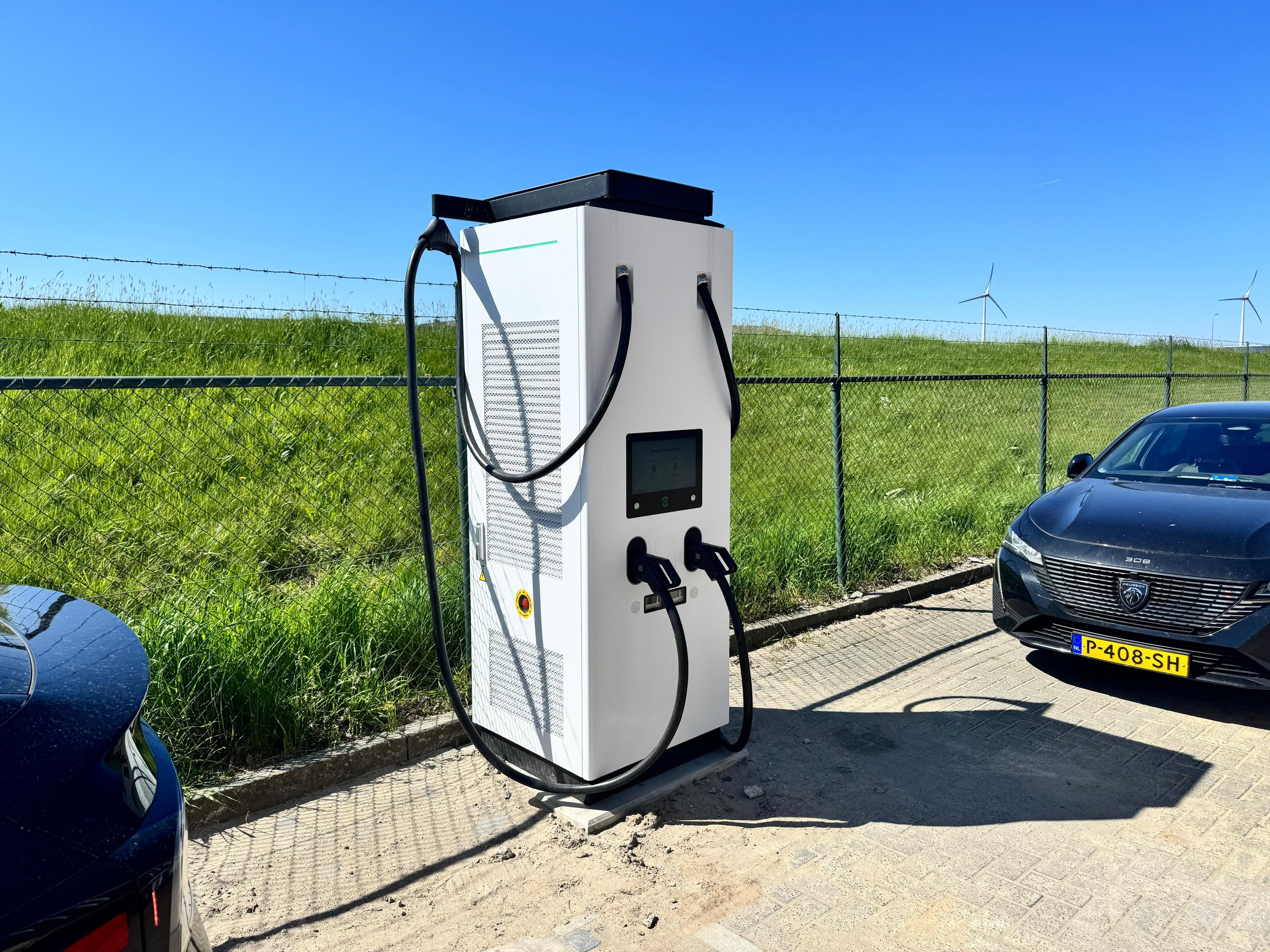 DC HiPower lader als voorbeeld van een dc lader vrachtwagen van Floading