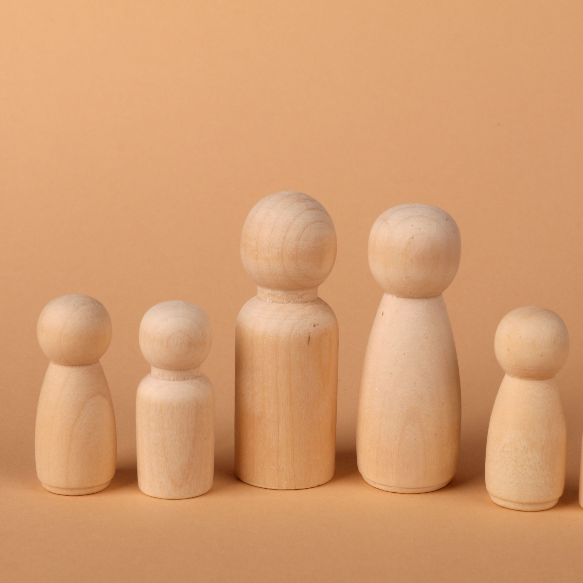 peg-family.png