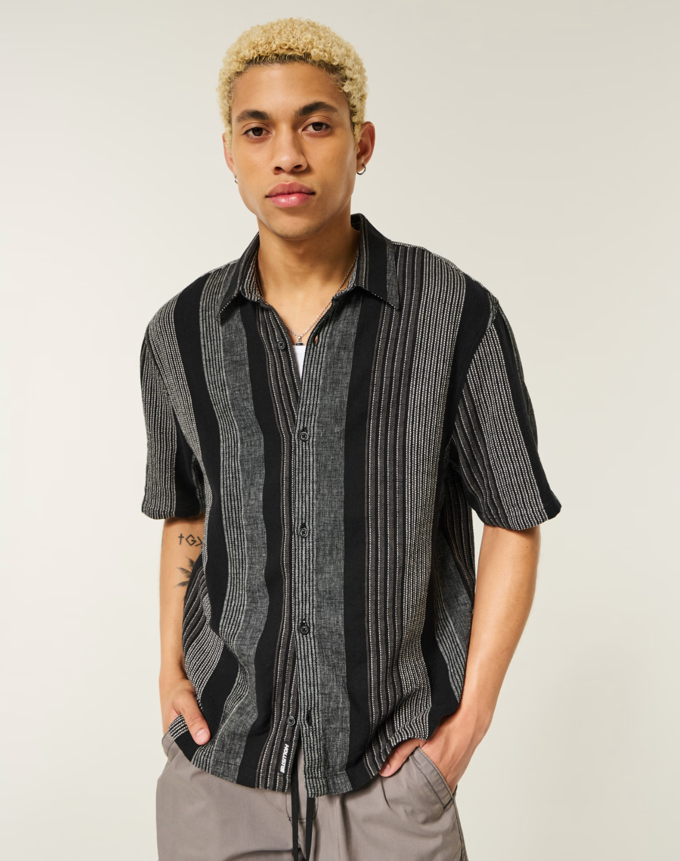 stripe black.png