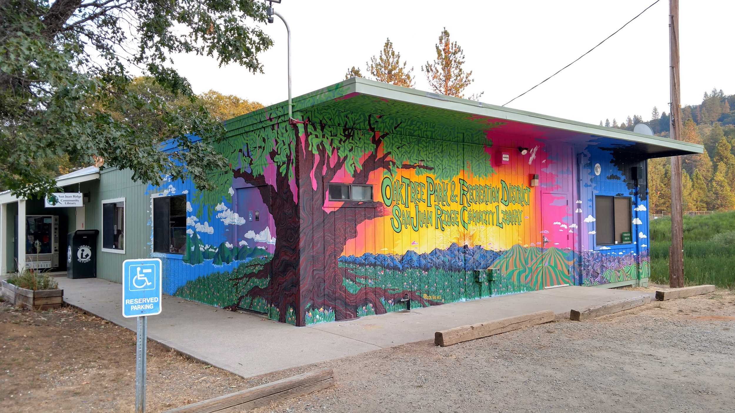 Oak Tree Library 2017