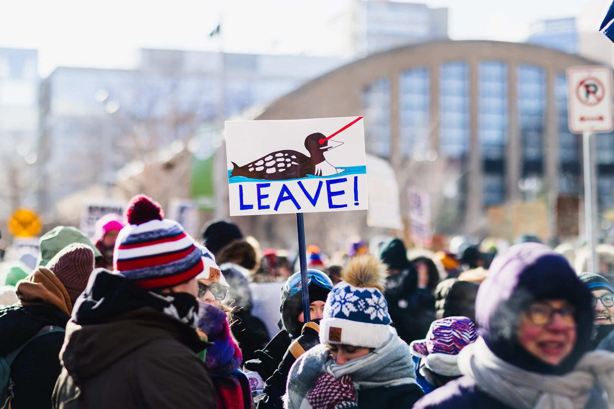100 clergy arrested as thousands rally against immigration enforcement