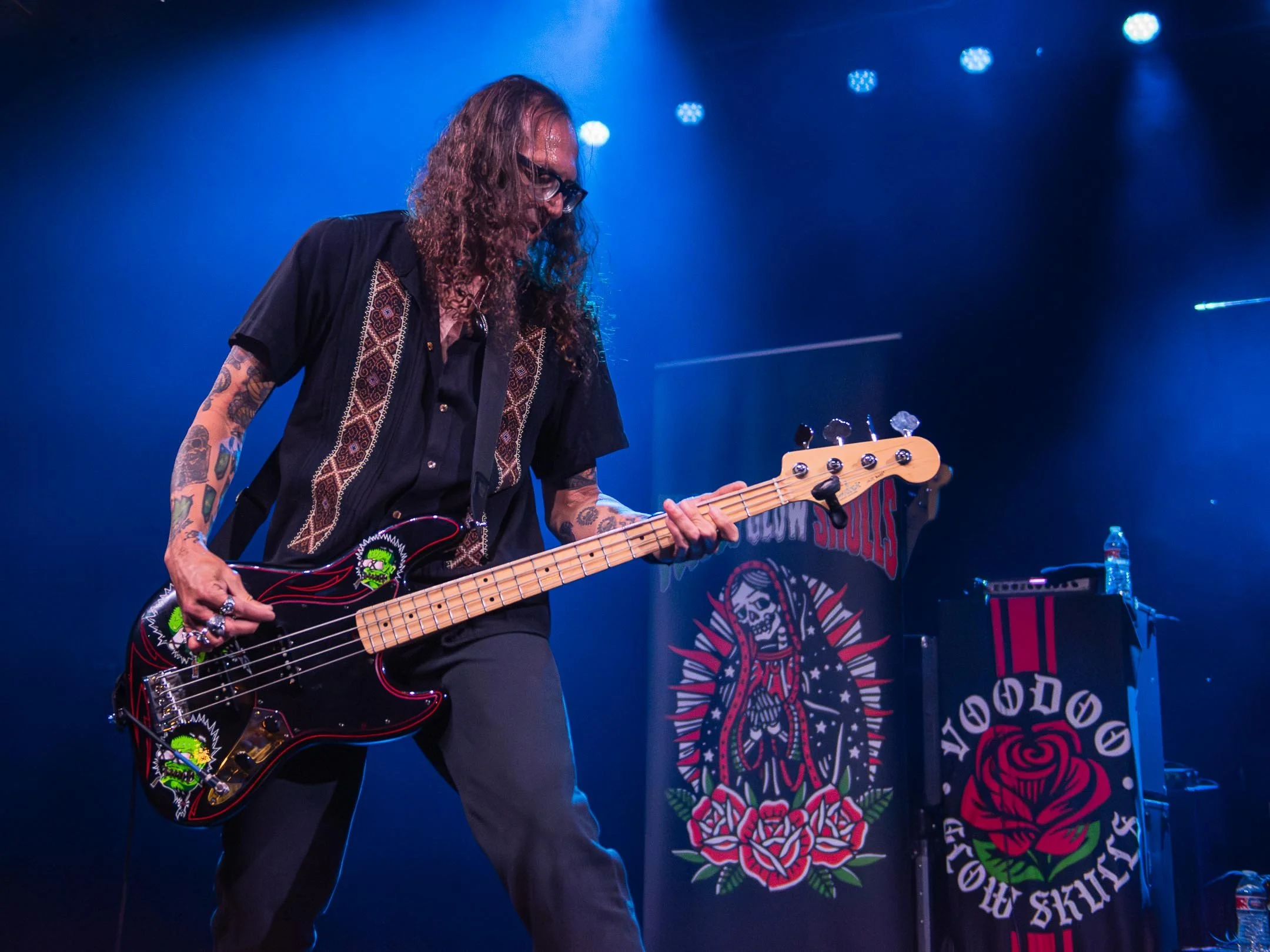 Voodoo-Glow-Skulls-06.jpg