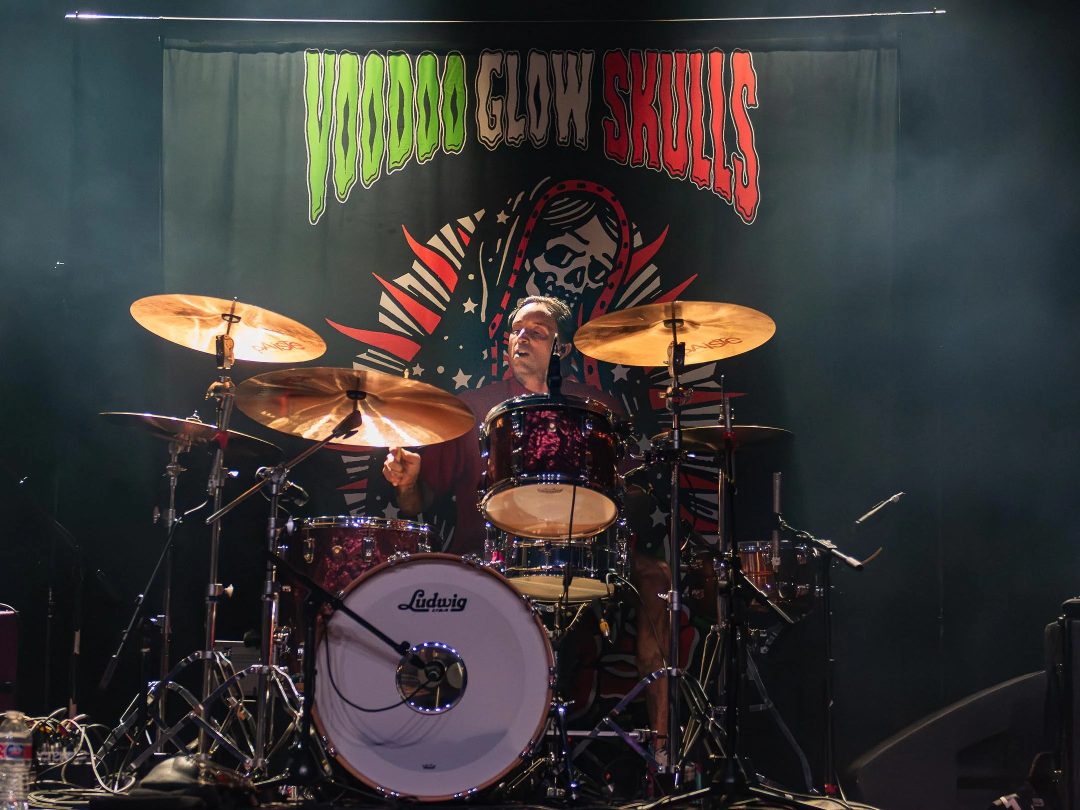 Voodoo-Glow-Skulls-10.jpg